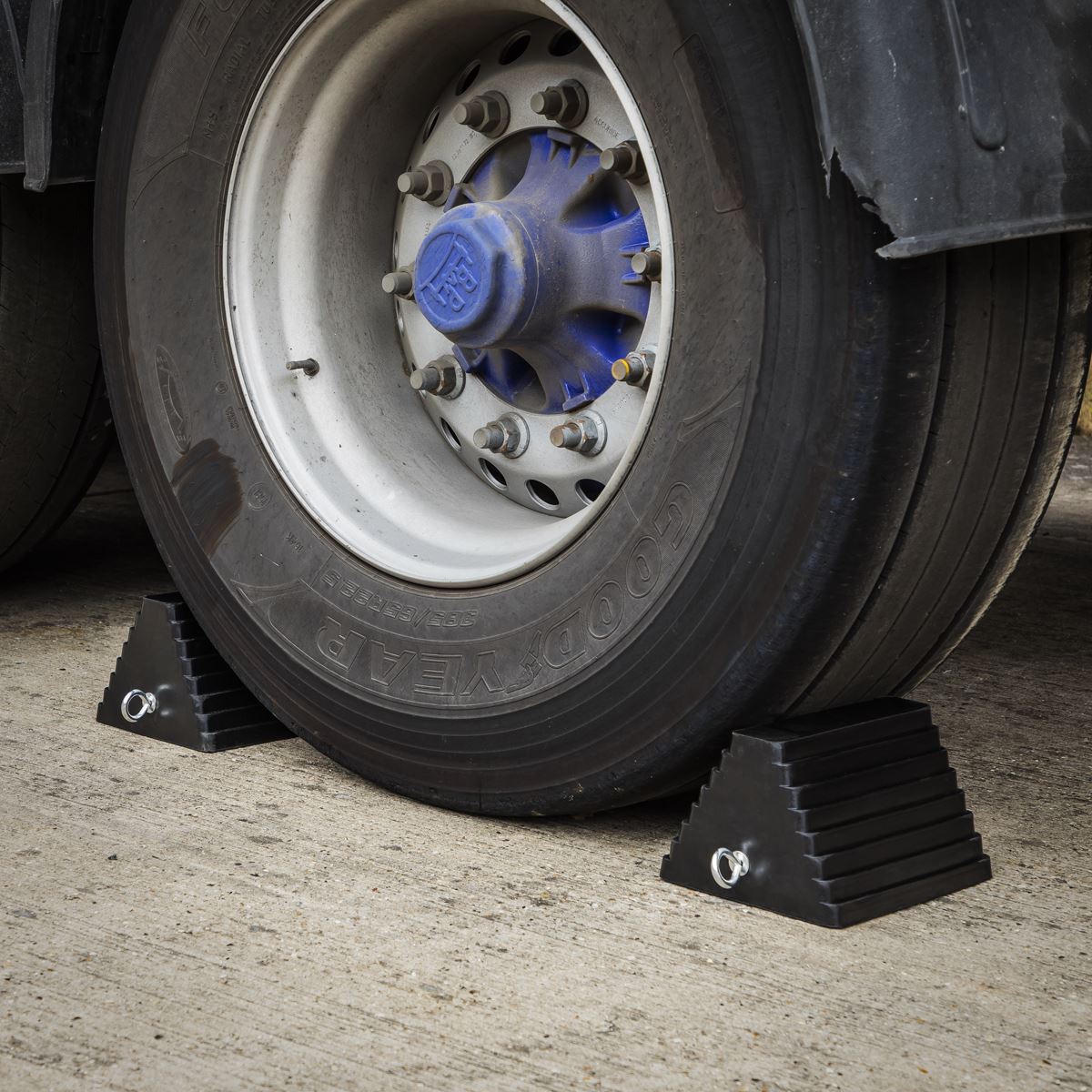 Sealey Rubber Wheel Chock 3.8kg - Single 