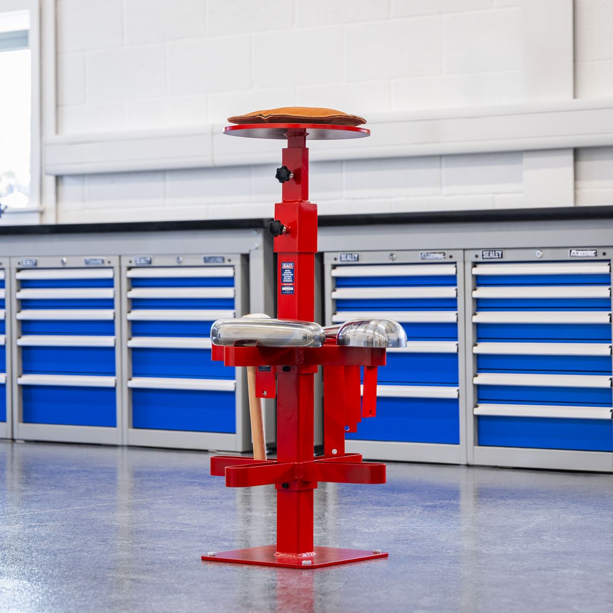 Sealey Metal Shaping Station for holding T-Dollies & Sandbags  White Rose Tools