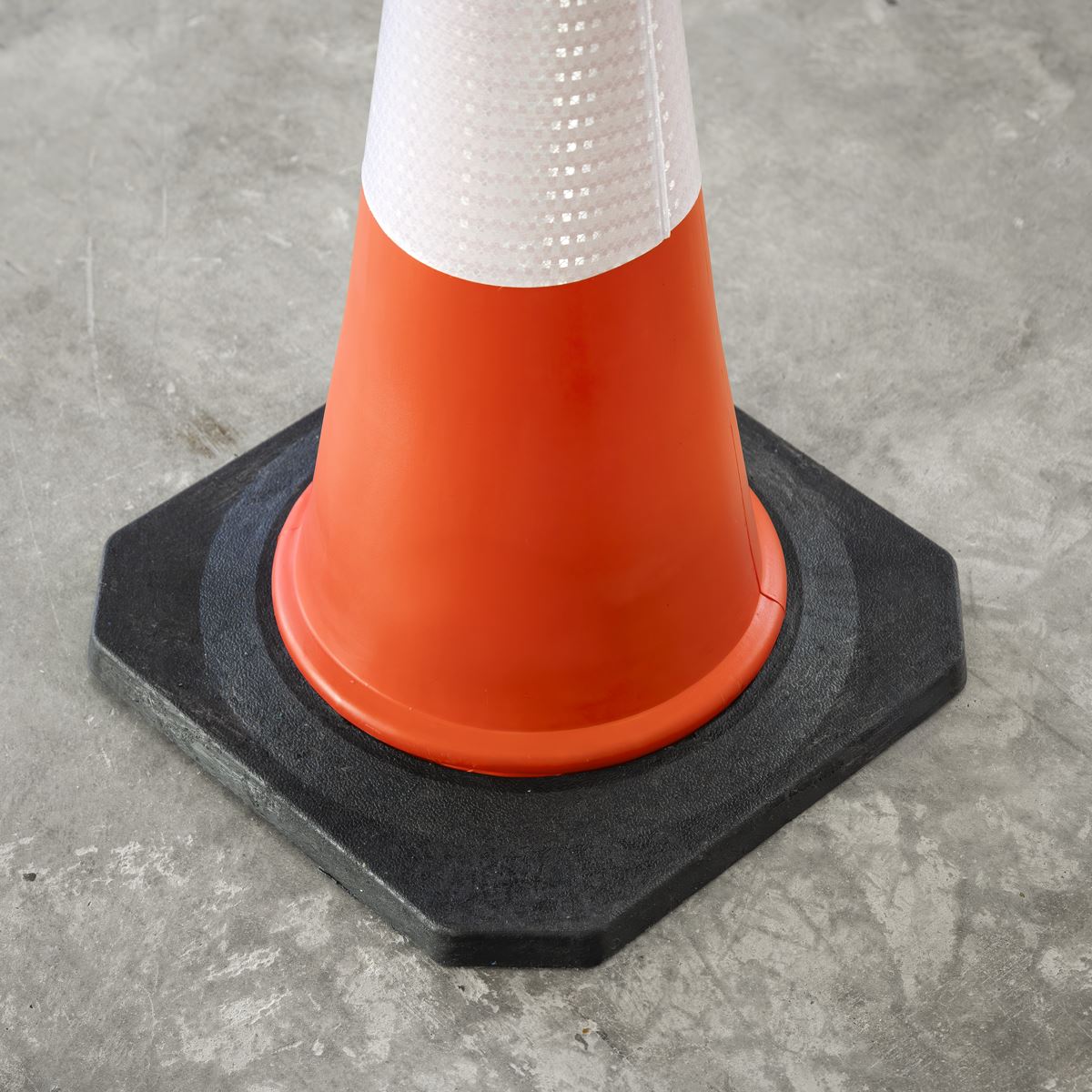Sealey Traffic Cone 75cm - Pack of 5  White Rose Tools