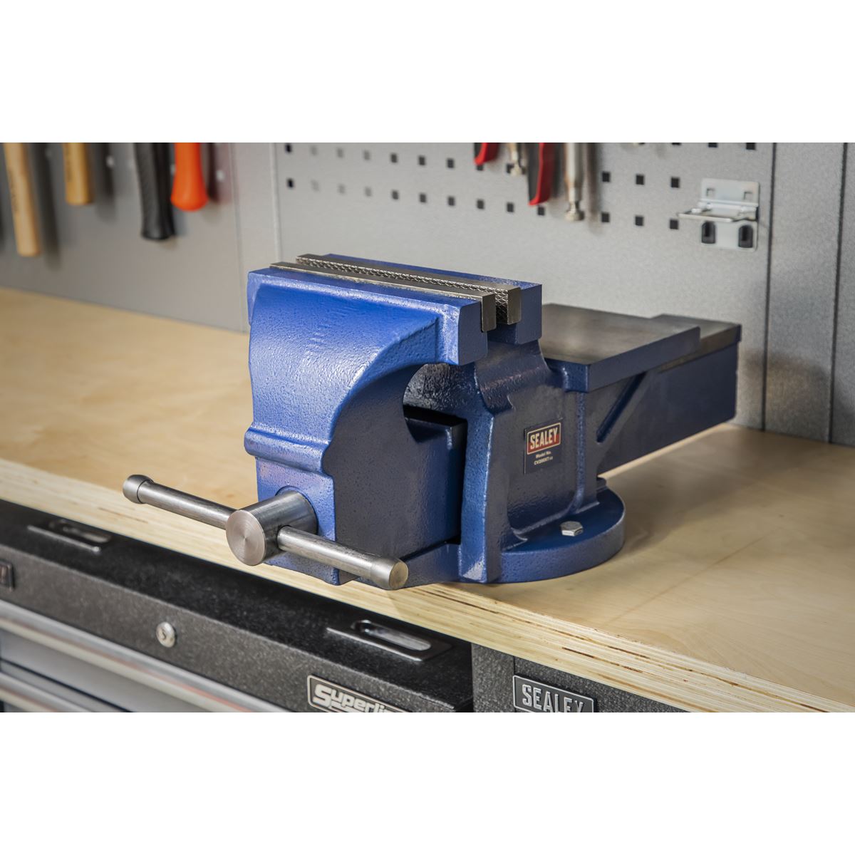 Sealey Vice 200mm Fixed Base Professional Heavy-Duty