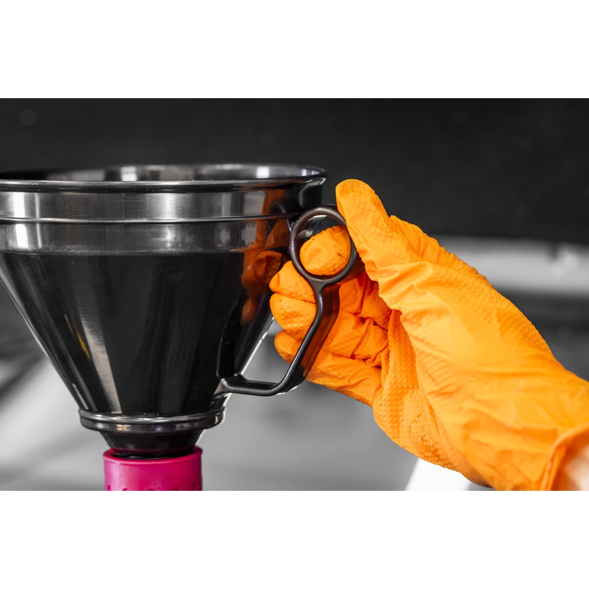 Sealey Valved Flexible Spout Funnel with Filter 160mm