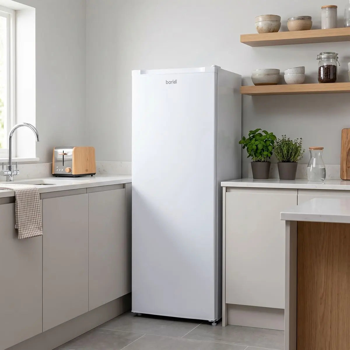 Baridi Freestanding Tall Freezer 177L Capacity – White  White Rose Tools