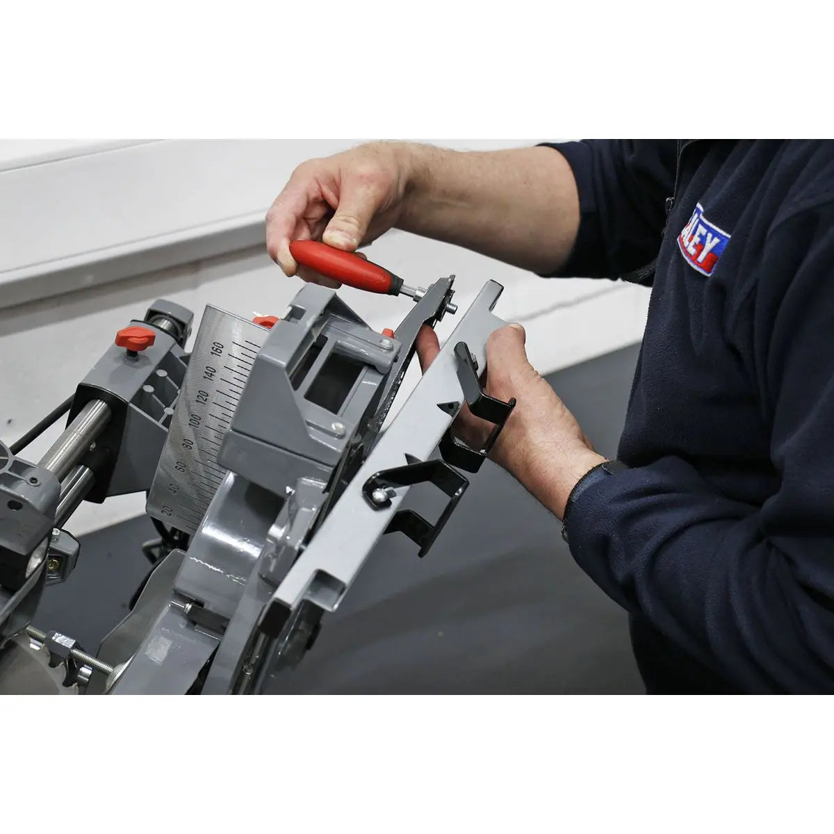 Benchclaw™ Fit to Power Tools and Easily Mount on Workbenches 