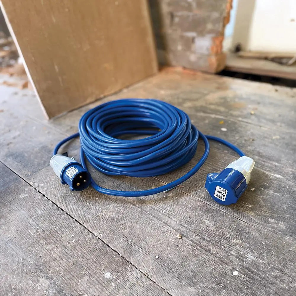 Defender Arctic Extension Lead Blue 2.5mm2 16A 25m 230V E85234  White Rose Tools