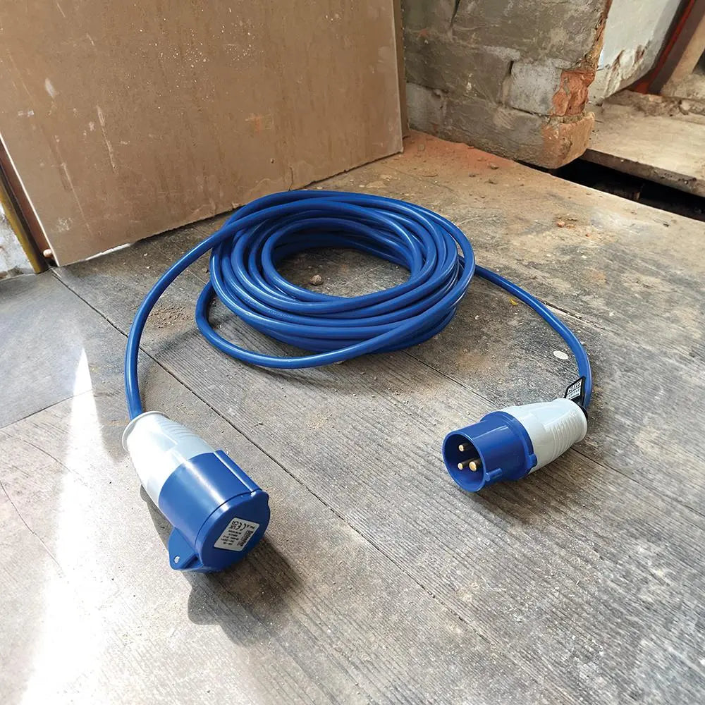 Defender Extension Lead Blue 2.5mm2 16A 14m 230V E85221  White Rose Tools