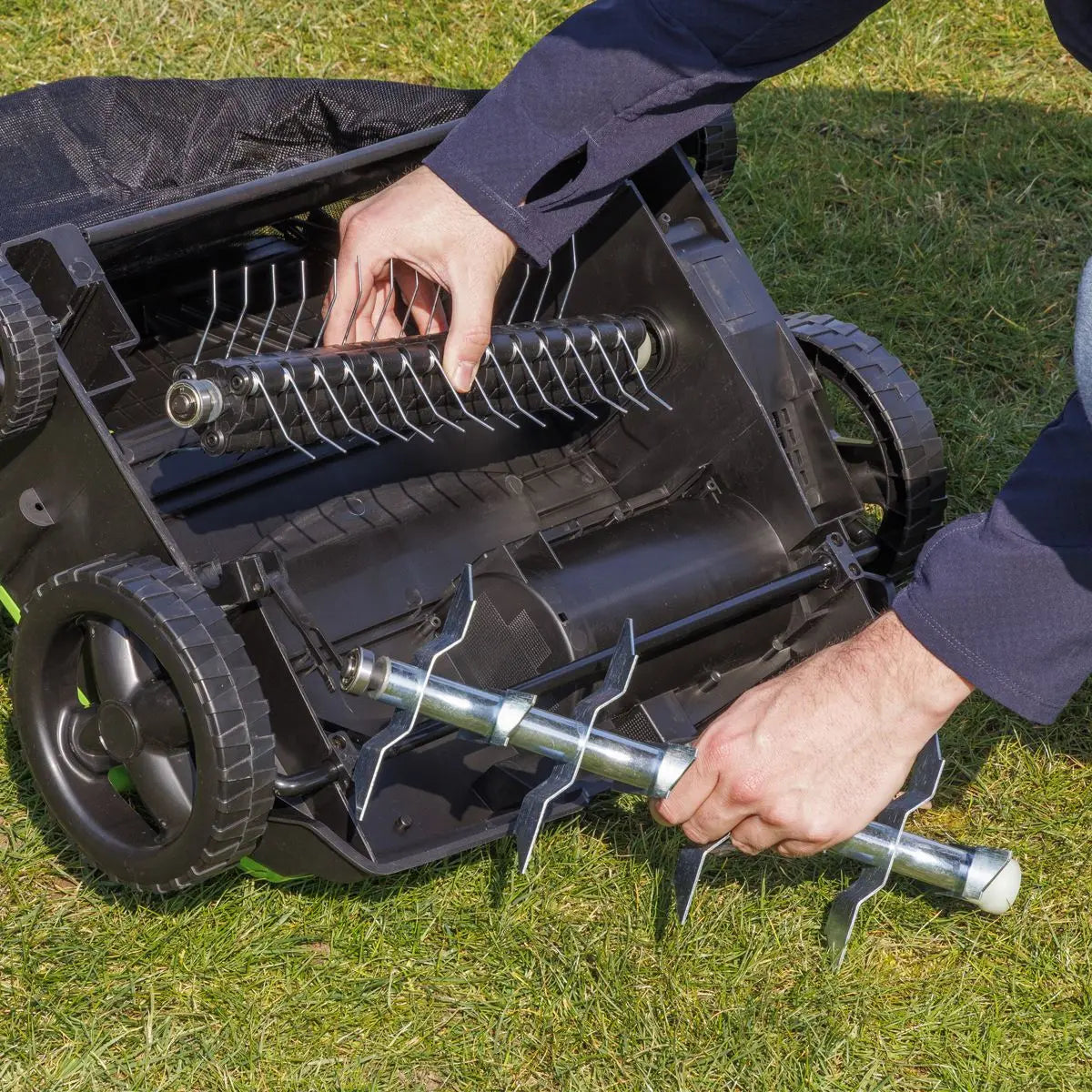 Dellonda 1500W Electric 2-in-1 Scarifier with 5-Heights, 36cm Cutting Diameter, 45L Grass Collection Bag, 10m Mains Cable, Hand Push  White Rose Tools