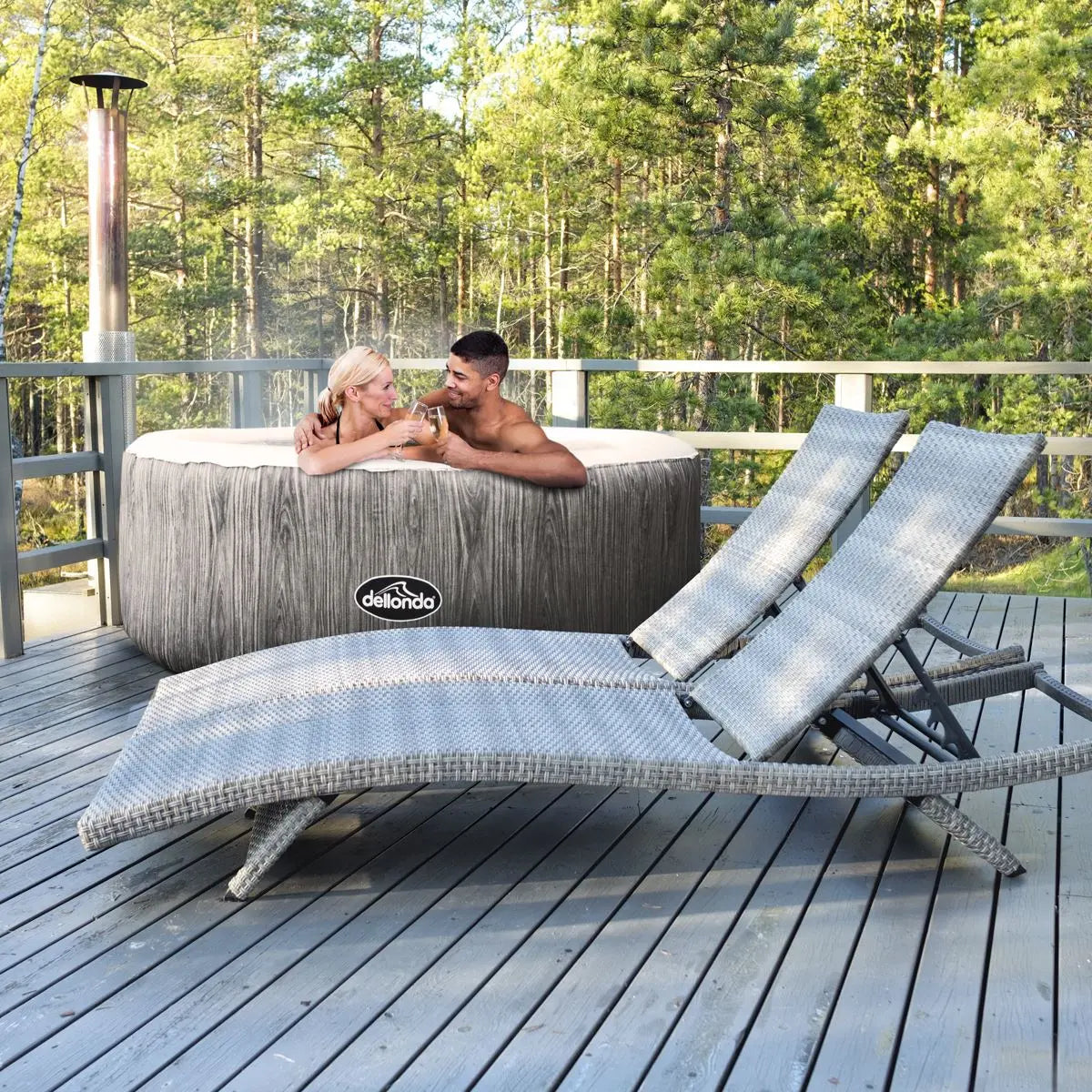 Dellonda 2-4 Person Inflatable Hot Tub Spa with Smart Pump - Wood Effect  White Rose Tools