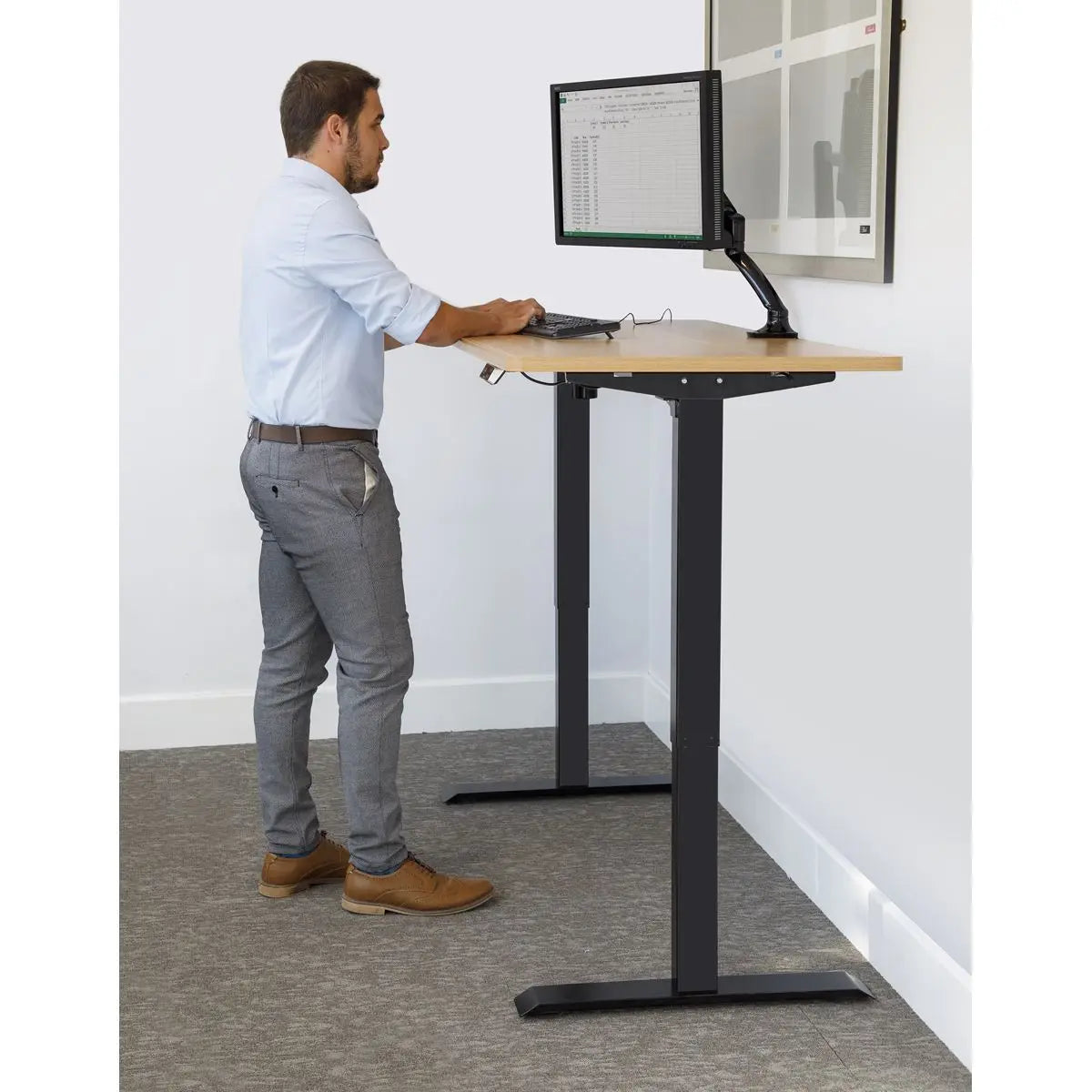 Dellonda Oak Electric Height Adjustable Standing Desk with Memory, Quiet & Fast 1400 x 700mm  White Rose Tools