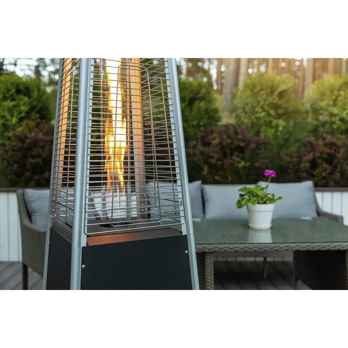 Dellonda Pyramid Gas Outdoor Garden Patio Heater 13kW Commercial & Home Use  White Rose Tools