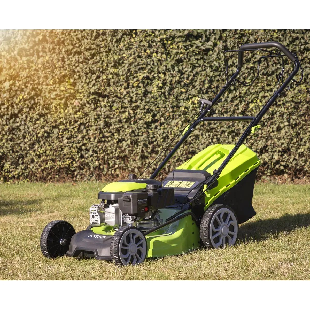 Dellonda Self-Propelled Petrol Lawnmower Grass Cutter with Height Adjustment & Grass Bag 144cc 18"/46cm 4-Stroke Engine  White Rose Tools