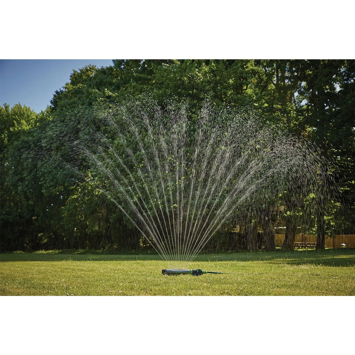 Draper 3-in-1 Oscillating Sprinkler 25089  White Rose Tools
