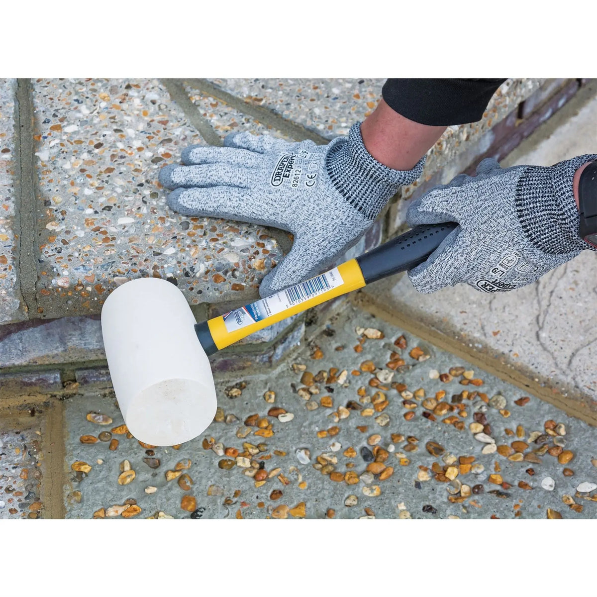 Draper Expert Non-Marking Rubber Head Mallet with Fibreglass Shaft 680g/24oz 09119  White Rose Tools