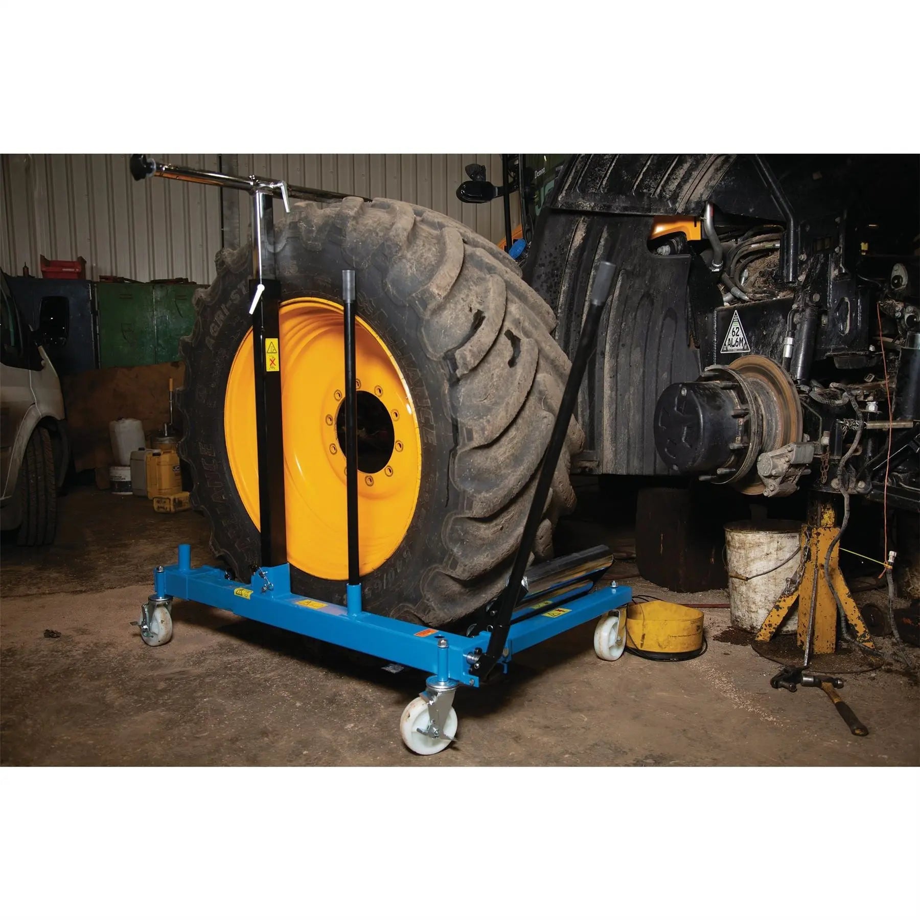 Draper Expert Wheel Removal Trolley 1.5 Tonne 01079  White Rose Tools