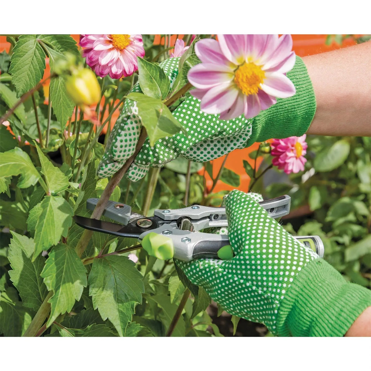 Draper Light Duty Gardening Gloves 82616  White Rose Tools
