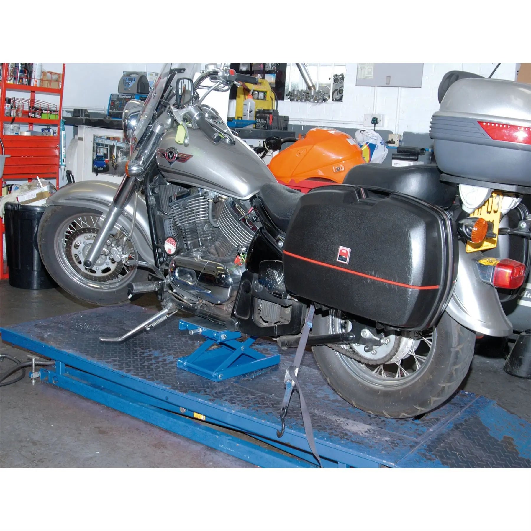 Draper Motorcycle Scissor Stand with Pad 450kg 04991  White Rose Tools