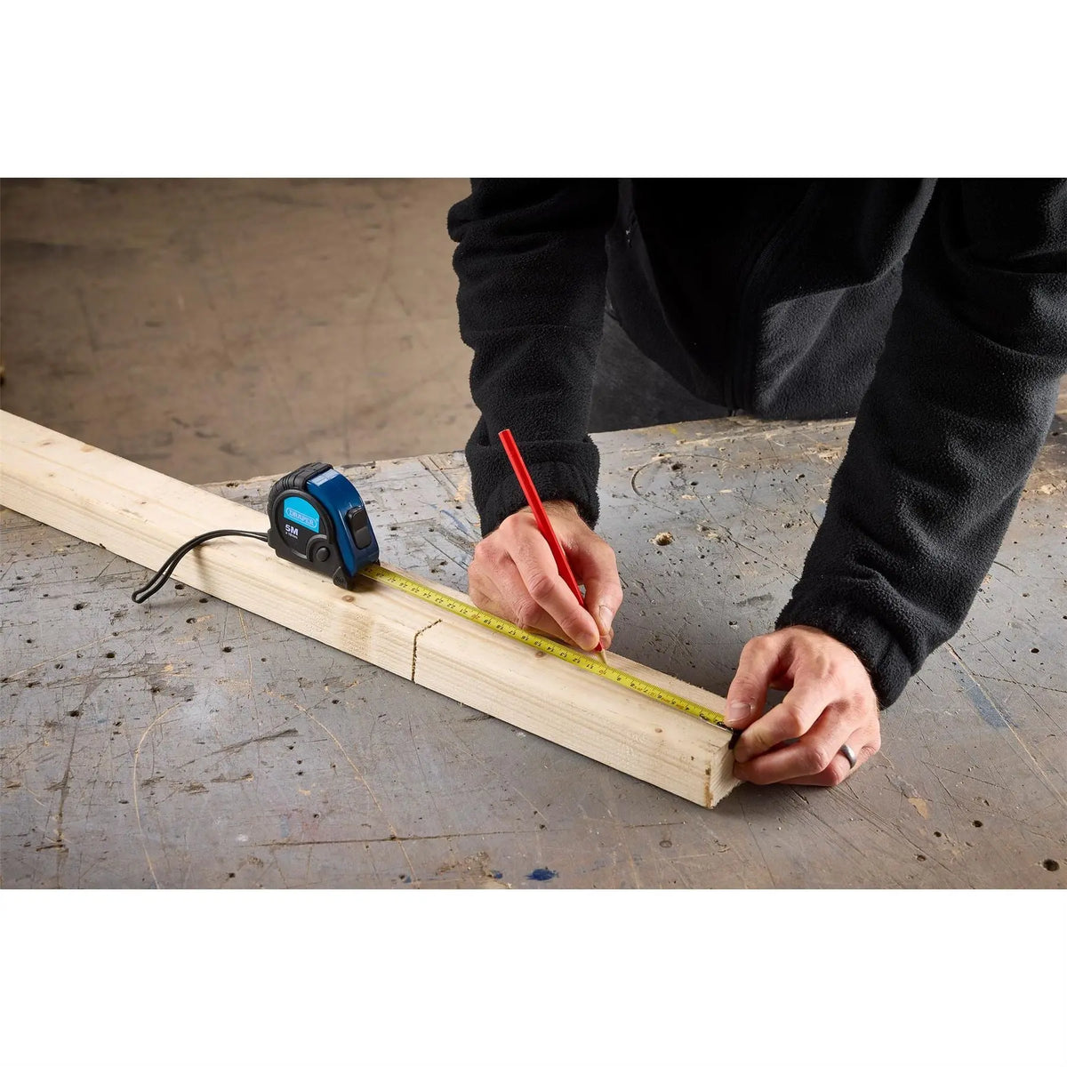 Draper Soft Grip Measuring Tape 5m/16ft x 19mm 82818  White Rose Tools