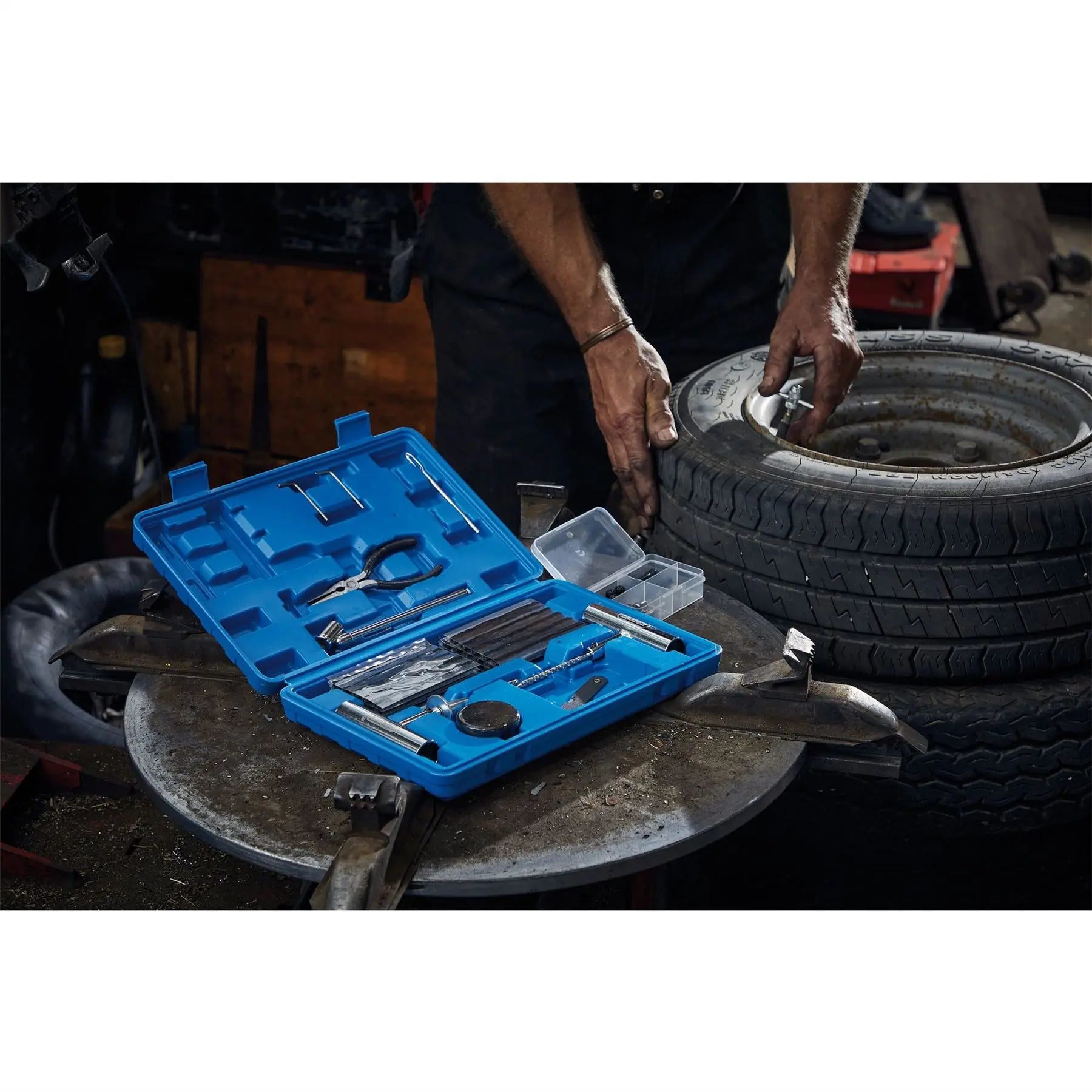 Draper Tyre Puncture Repair Kit for Tubeless Off Road Vehicles (65 Piece) 04139  White Rose Tools