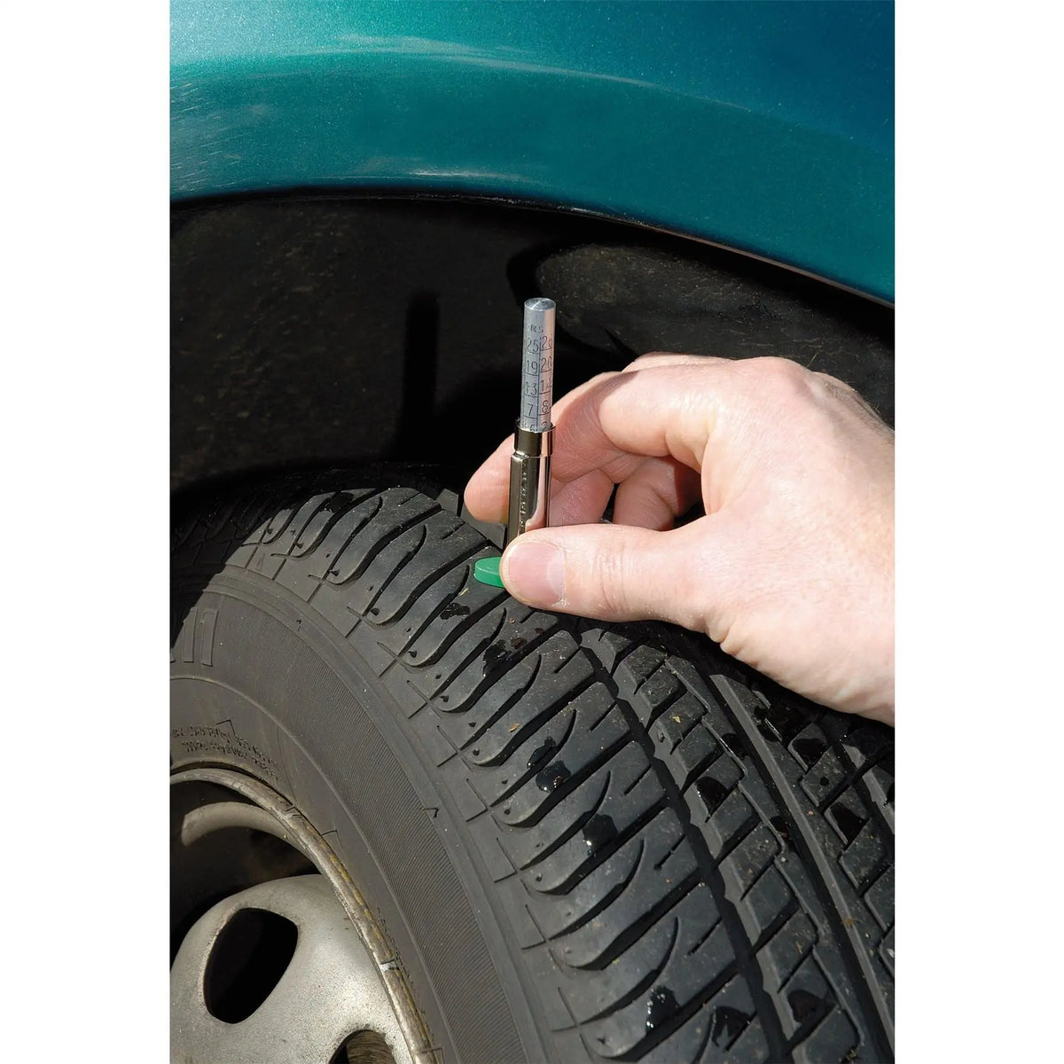 Draper Tyre Tread Depth Gauge 1-26mm 27298  White Rose Tools