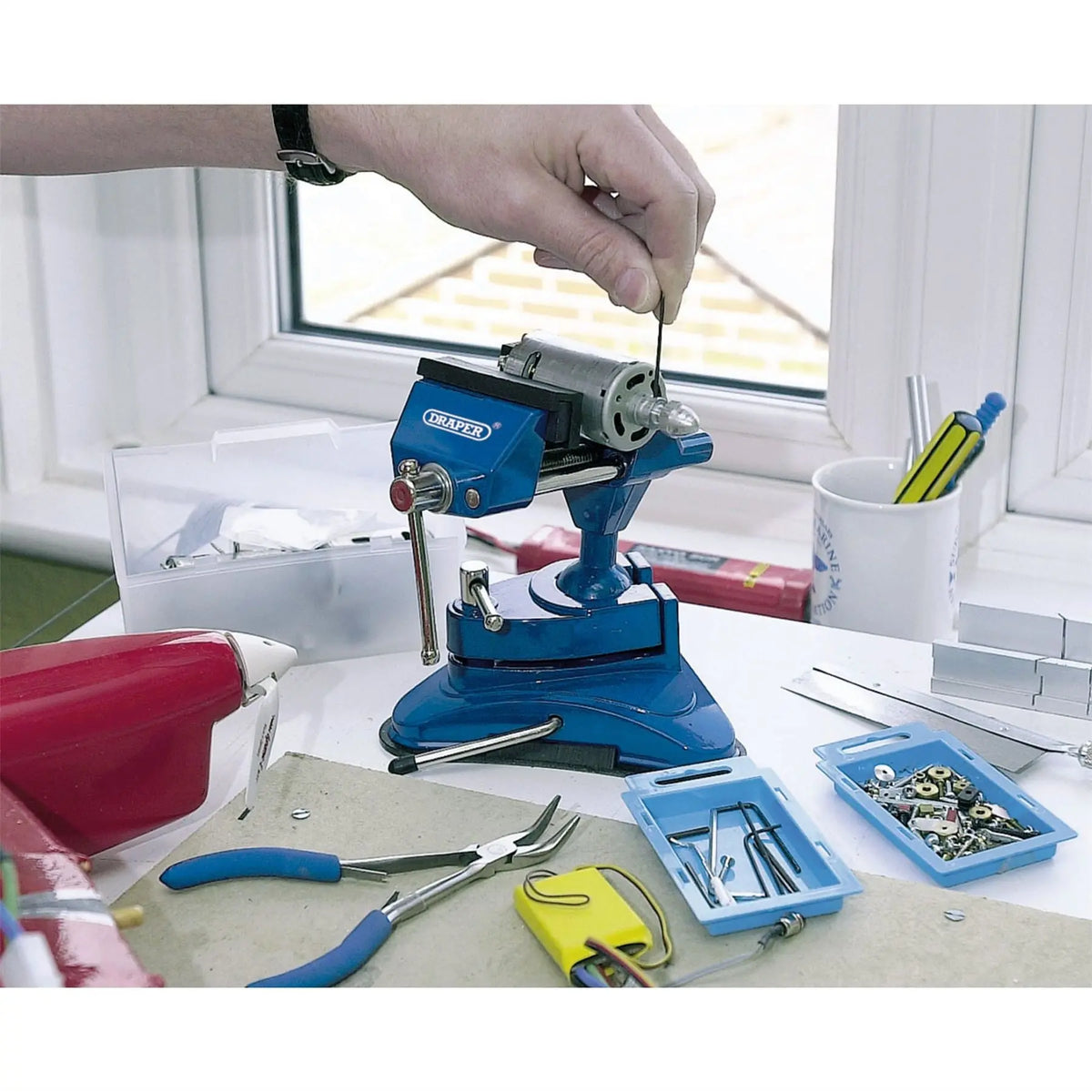 Draper Vacuum Vice 75mm 45245  White Rose Tools
