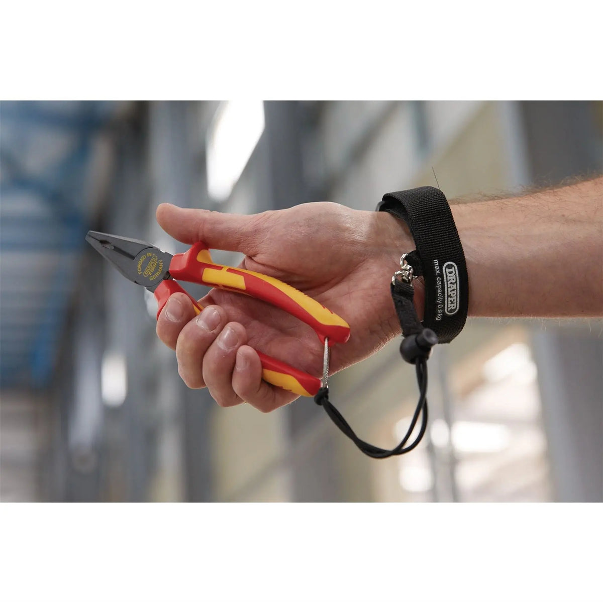 Draper XP1000 VDE Combination Pliers 180mm Tethered 99062  White Rose Tools