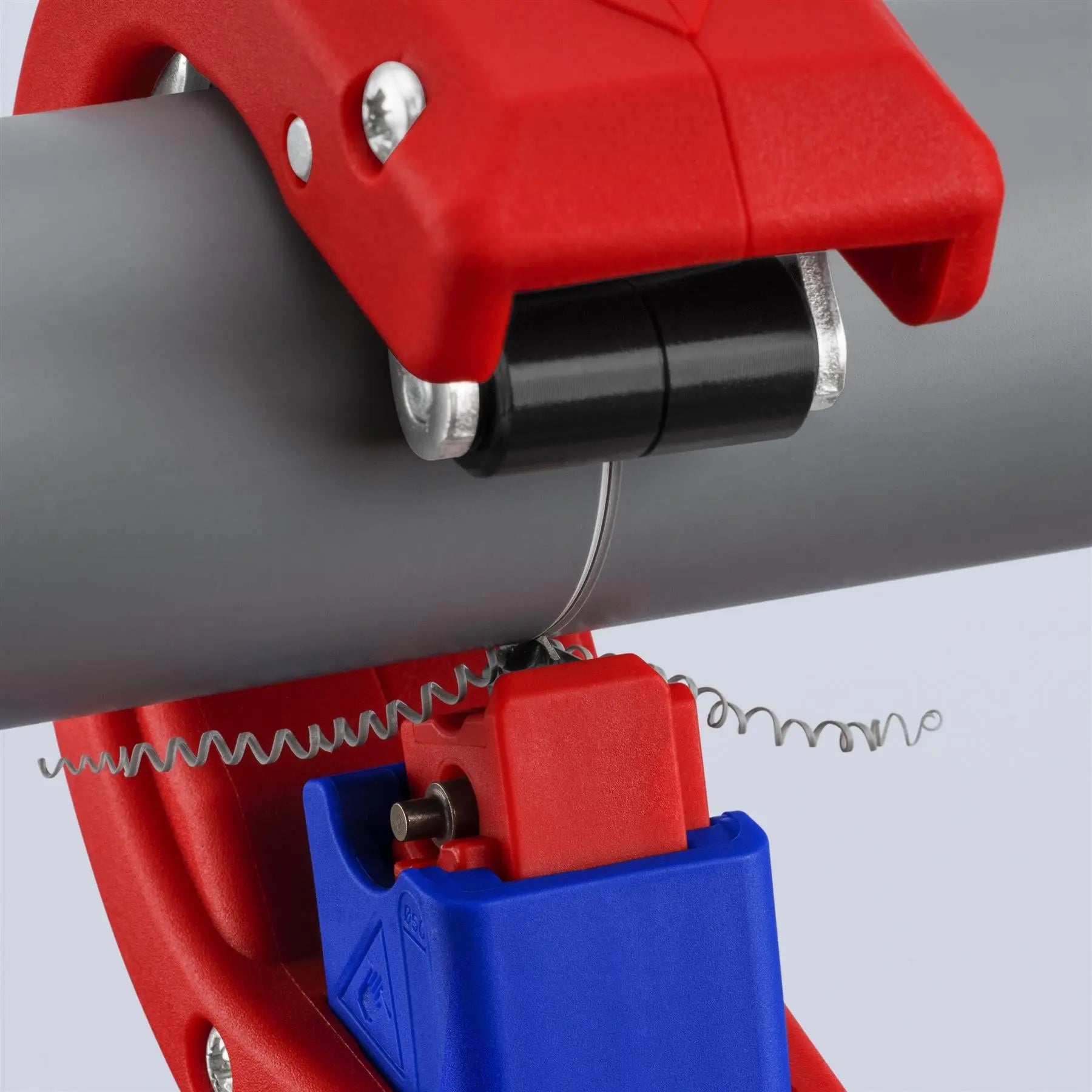 KNIPEX DPT50 Pipe Cutter for Thick Walled Plastic Pipes 50mm Diameter 90 23 02 BK  White Rose Tools