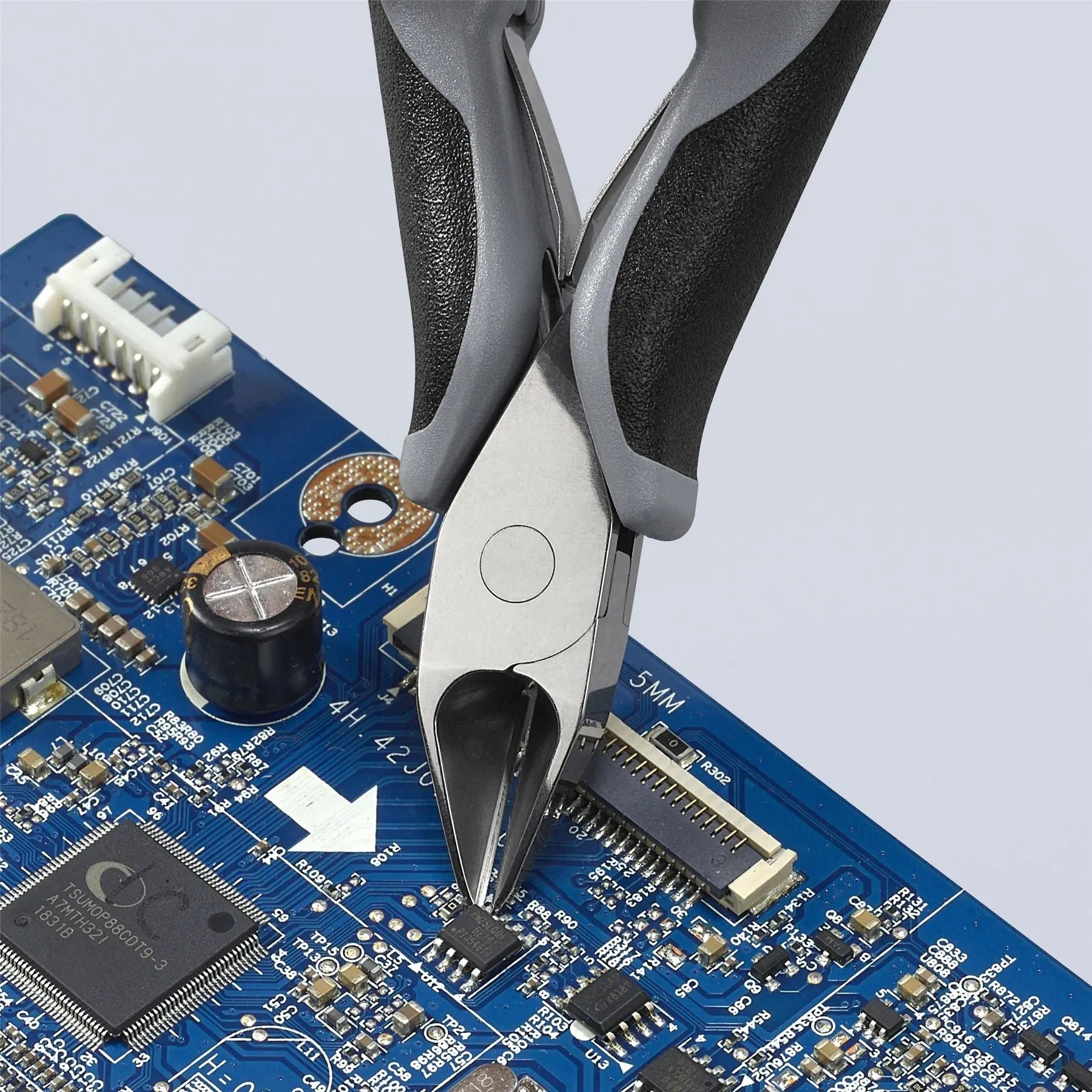 KNIPEX Electronics Diagonal Cutter Pliers Pointed Head without Bevel 130mm Multi Component Grips 77 42 130 ESD  White Rose Tools