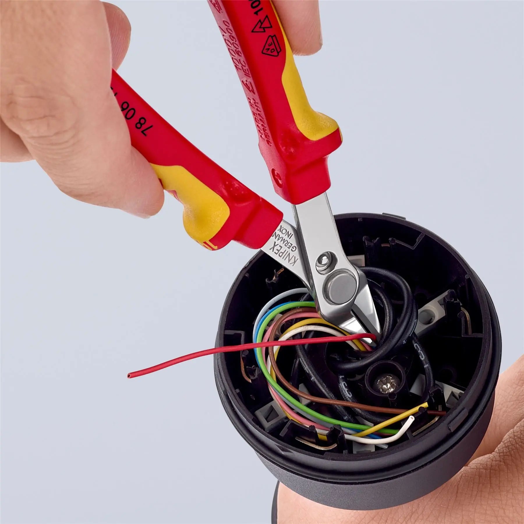 KNIPEX Electronics Super Knips Precision Cutting Pliers 125mm VDE Multi Component Grips 78 06 125 SB  White Rose Tools