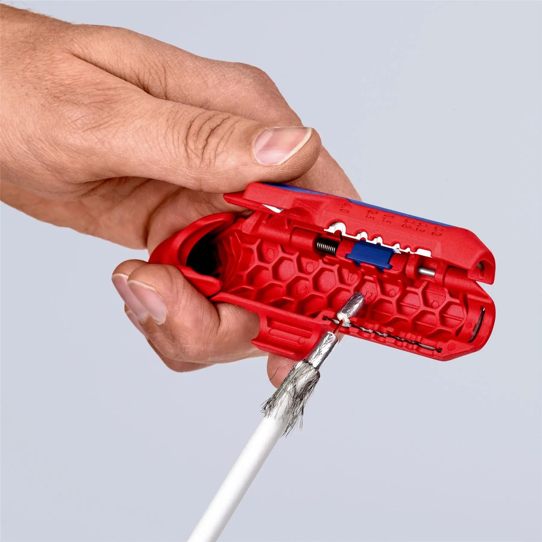 KNIPEX ErgoStrip Universal Wire Stripping Tool for Left Handers 135mm 16 95 02 SB  White Rose Tools
