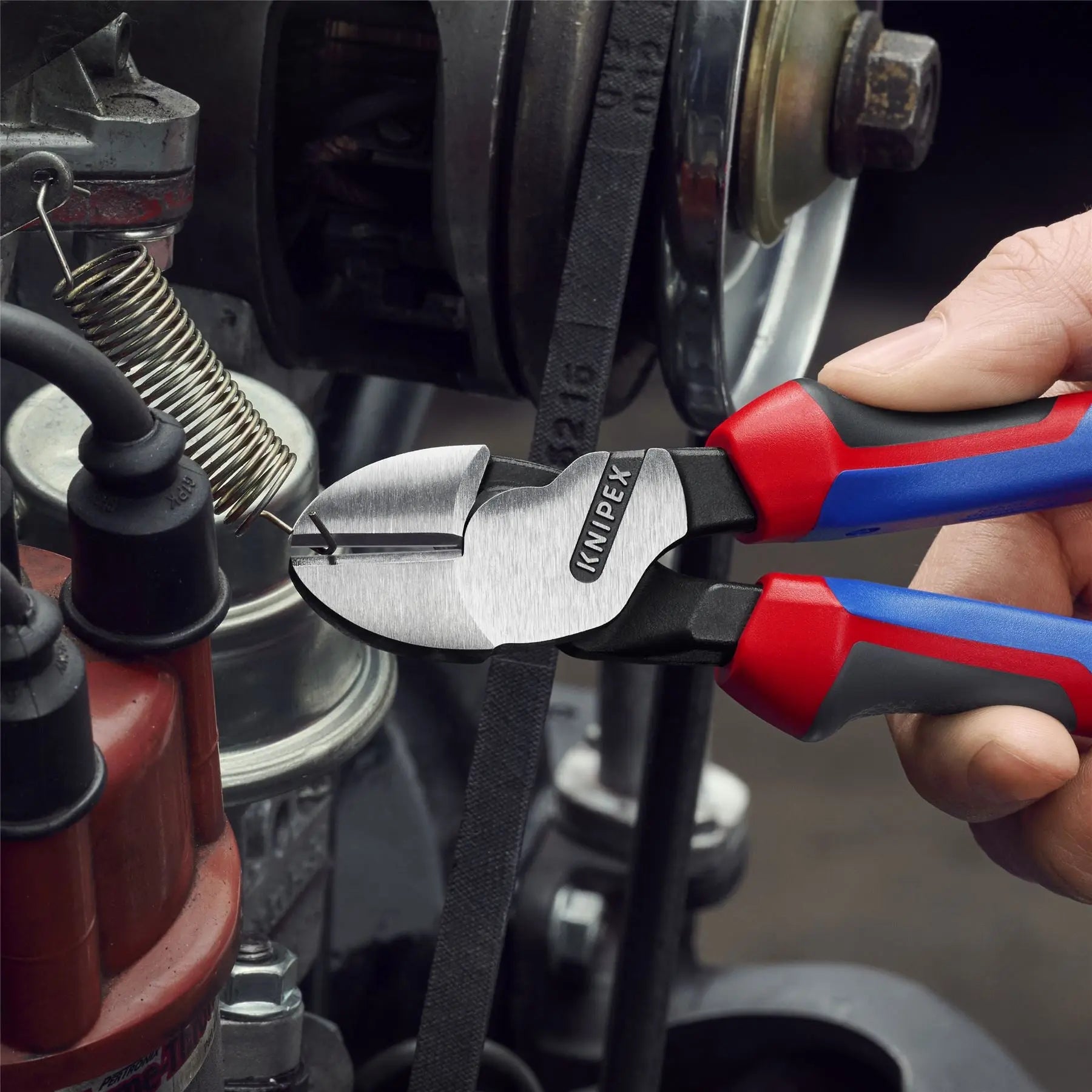 KNIPEX High Leverage Diagonal Side Cutting Pliers 200mm with Comfort Handles 74 02 200 SB  White Rose Tools