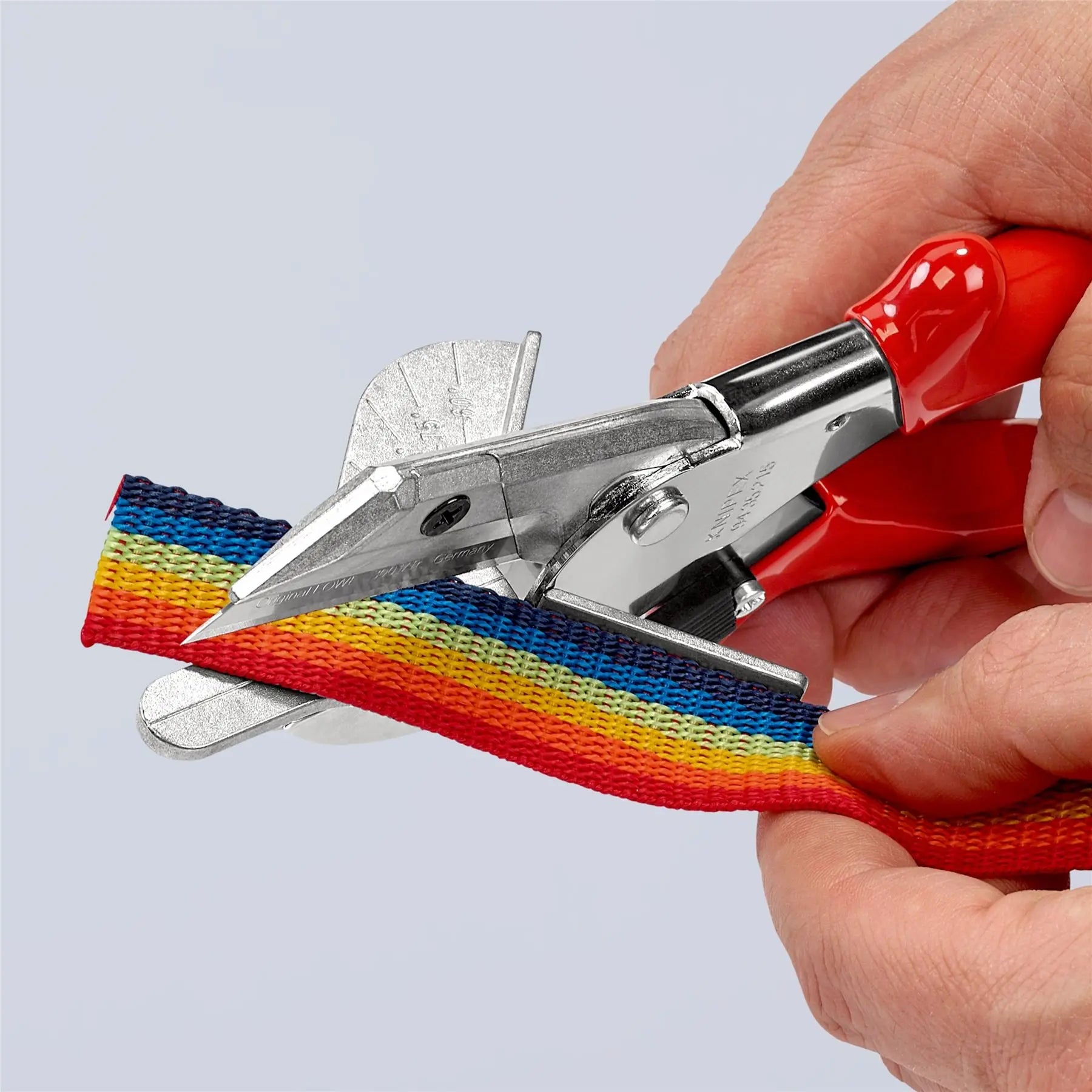 KNIPEX Mitre Shears Cutters for Plastic and Rubber Section 215mm Plastic Handles 94 35 215  White Rose Tools