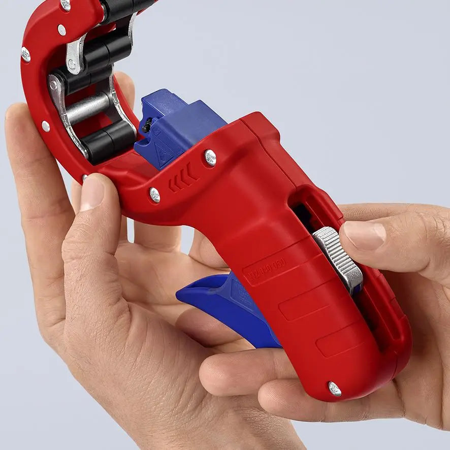 KNIPEX Pipe Cutter DP50 for Plastic Drain Pipes Cut and Chamfer 50mm Capacity 90 23 01 BK 