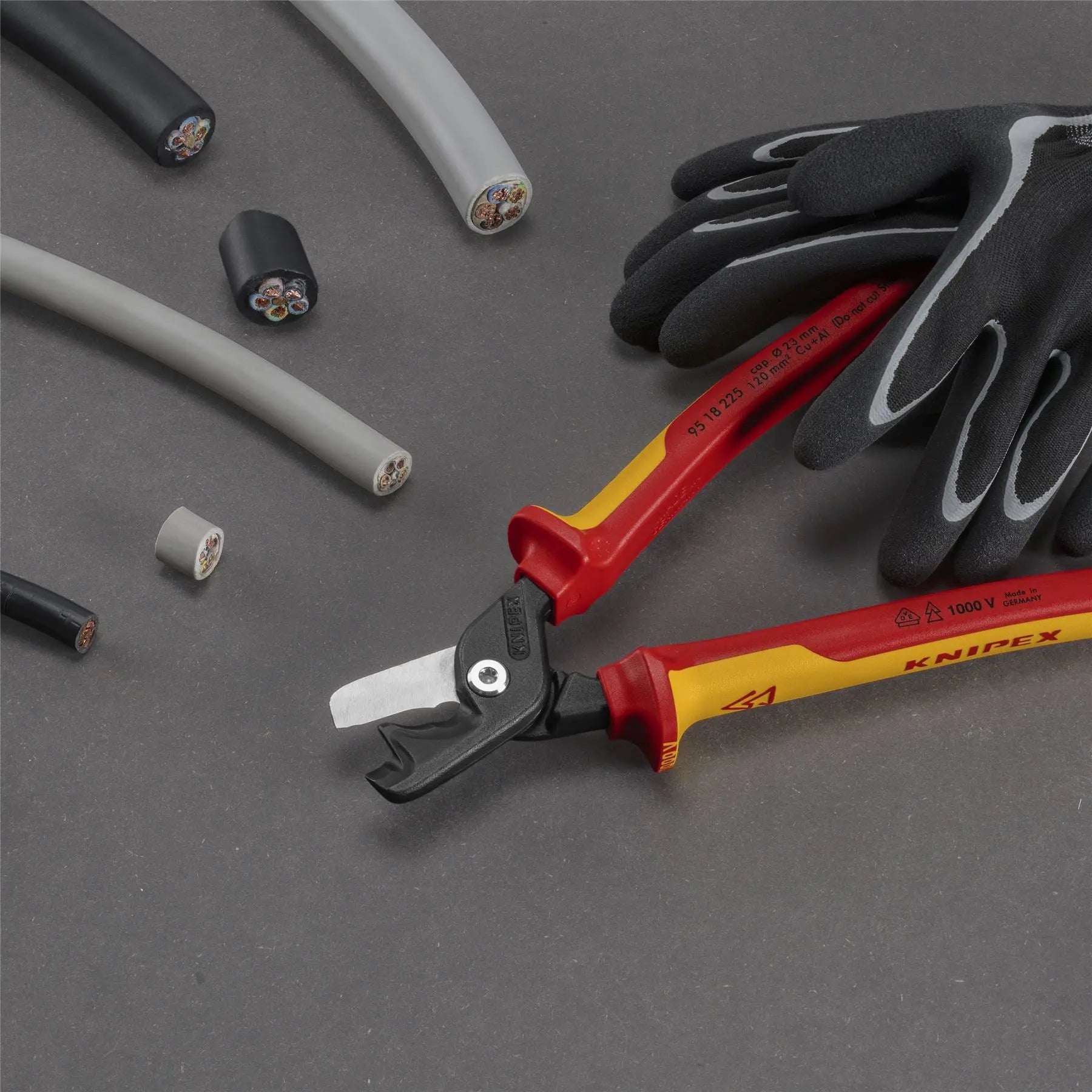 KNIPEX StepCut XL Cable Shears Cutting Pliers 225mm VDE Insulated Multi Component Grips 95 18 225  White Rose Tools