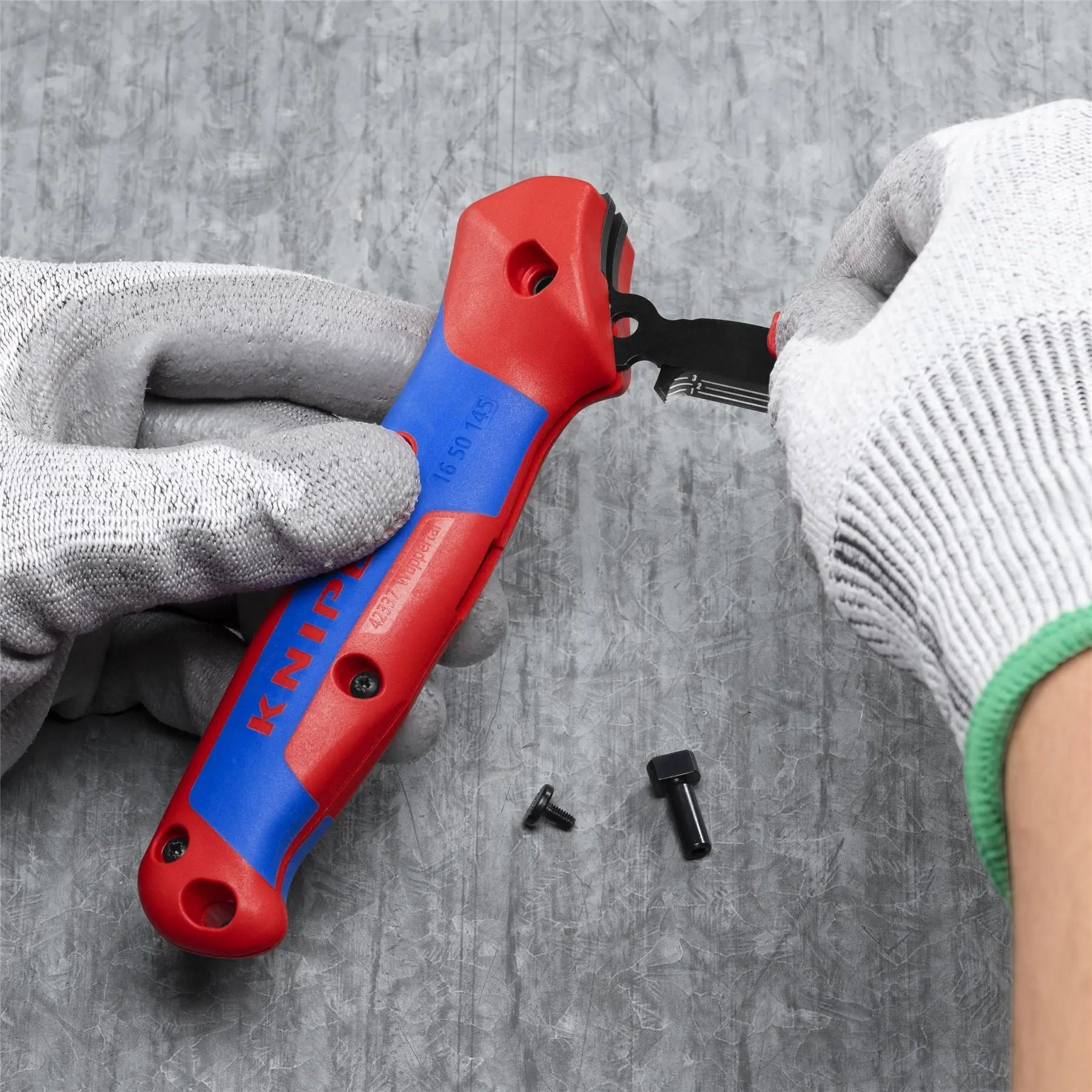 KNIPEX Stripping Knife with Guide Shoe 145mm Ratchet Function 16 50 145 SB  White Rose Tools