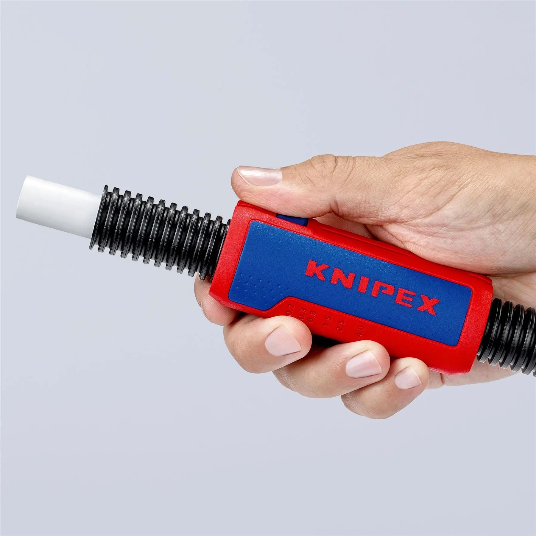 KNIPEX TwistCut Corrugated Pipe Cutter and Wire Stipper 13-32mm Diameter Capacity 100mm 90 22 02 SB  White Rose Tools