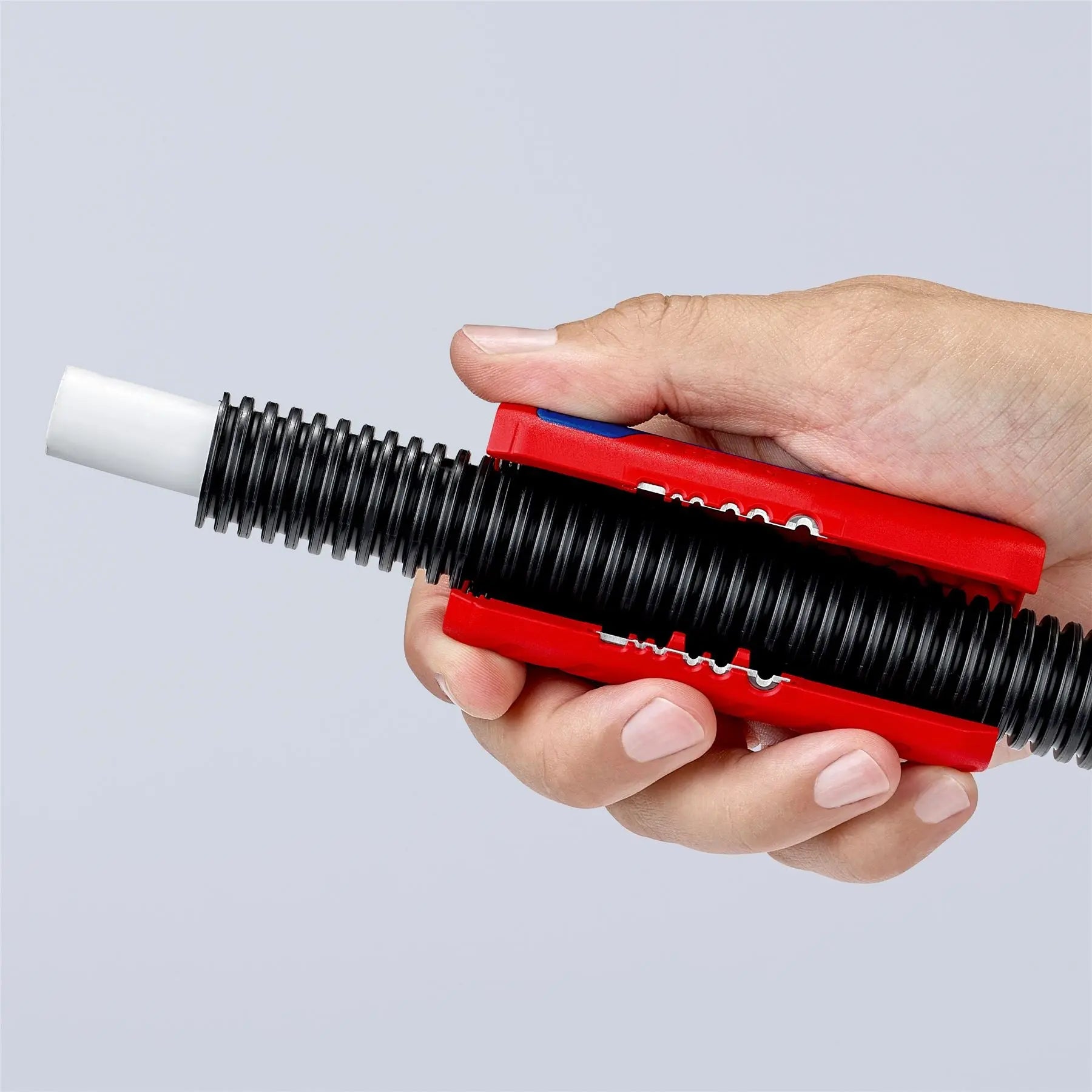 KNIPEX TwistCut Corrugated Pipe Cutter and Wire Stipper 13-32mm Diameter Capacity 100mm 90 22 02 SB  White Rose Tools