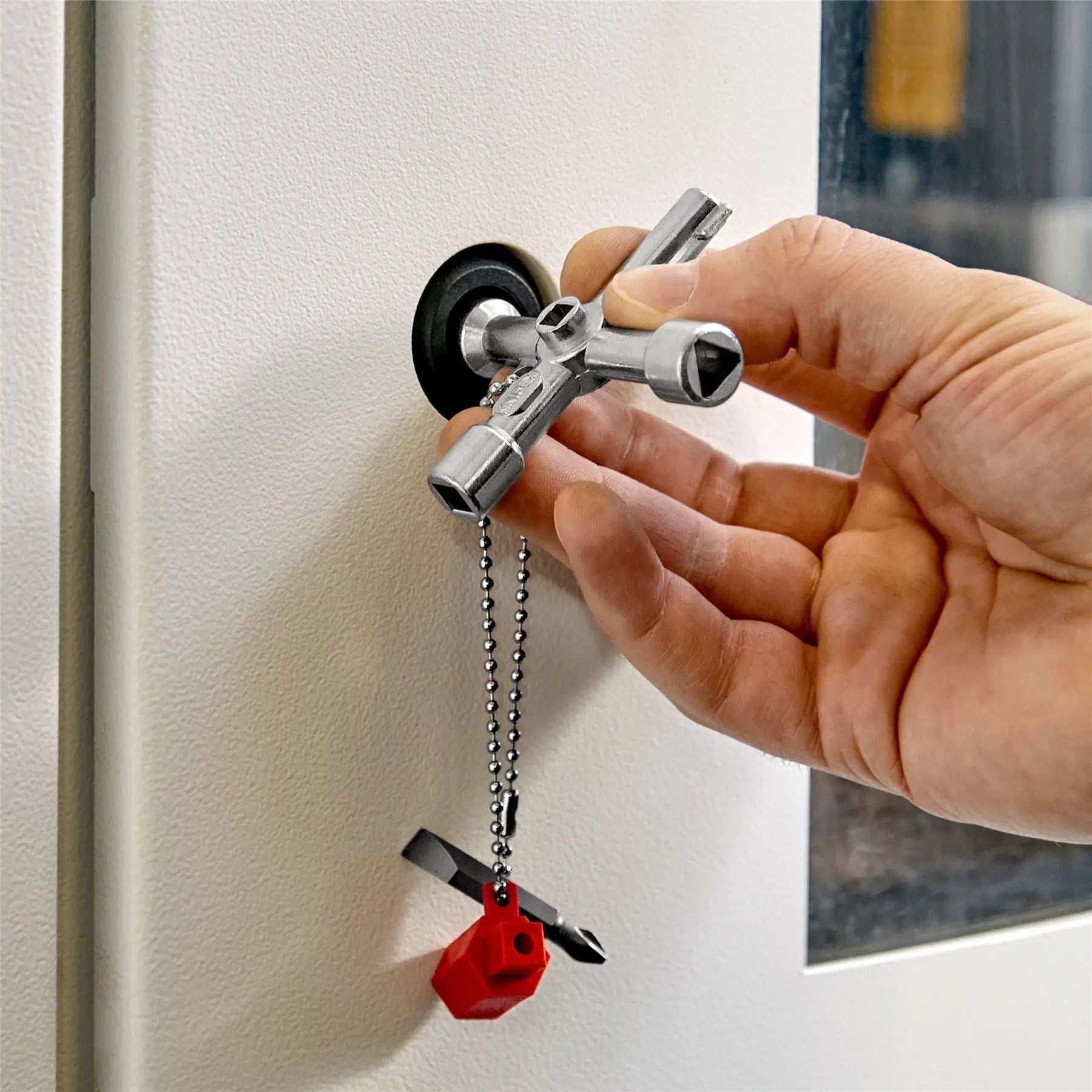 Knipex Control Cabinet Key for Standard Cabinets and Shut-Off Systems 76mm 00 11 03 