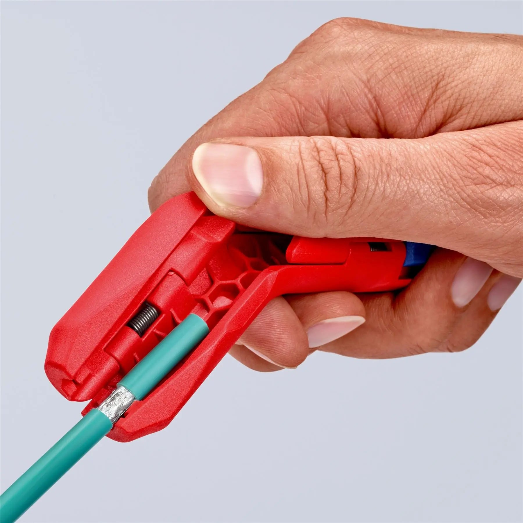 Knipex ErgoStrip® Universal Wire Stripping Tool 135mm 16 95 01 SB 