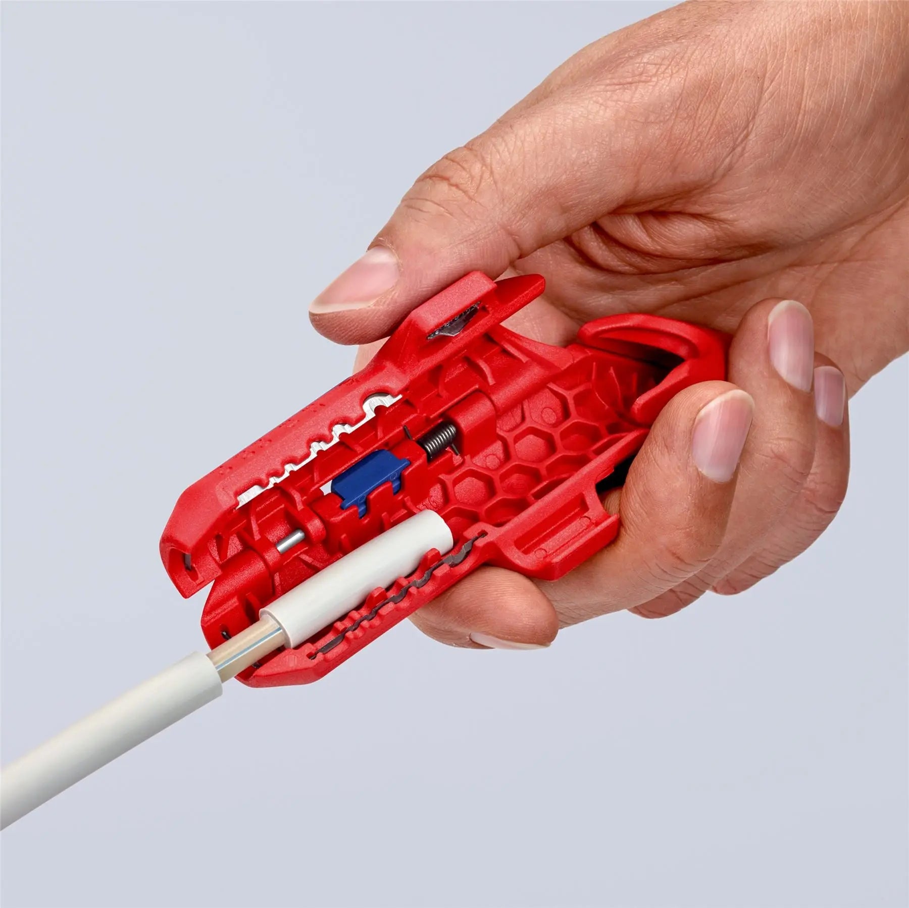 Knipex ErgoStrip® Universal Wire Stripping Tool 135mm 16 95 01 SB 