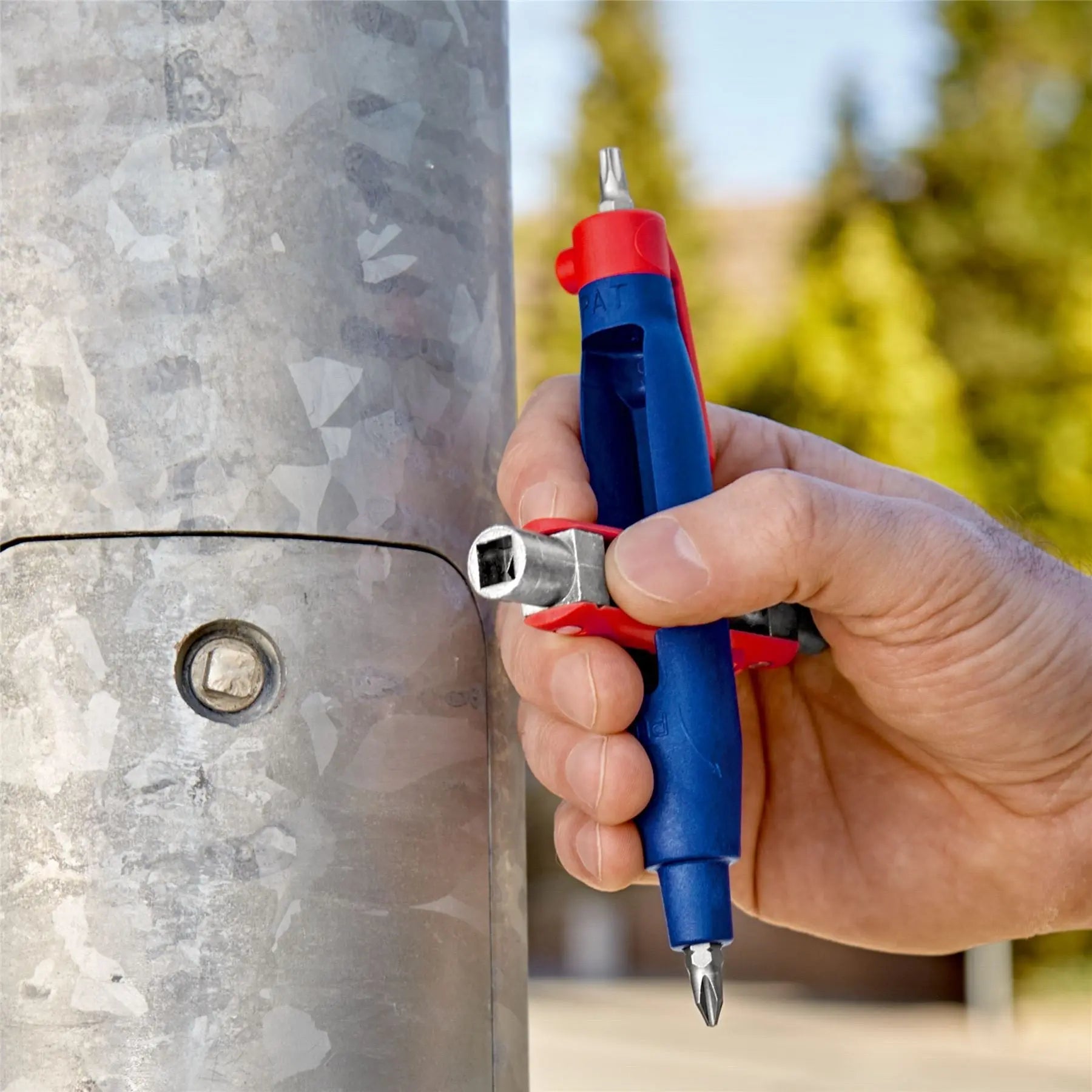Knipex Pen Style Control Cabinet Key 145mm for all Standard Cabinets and Shut Off Systems 00 11 07 