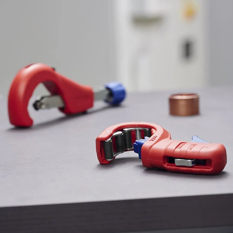 Knipex TubiX® XL Pipe Cutter 6-76mm Capacity 256mm 90 31 03 BK 