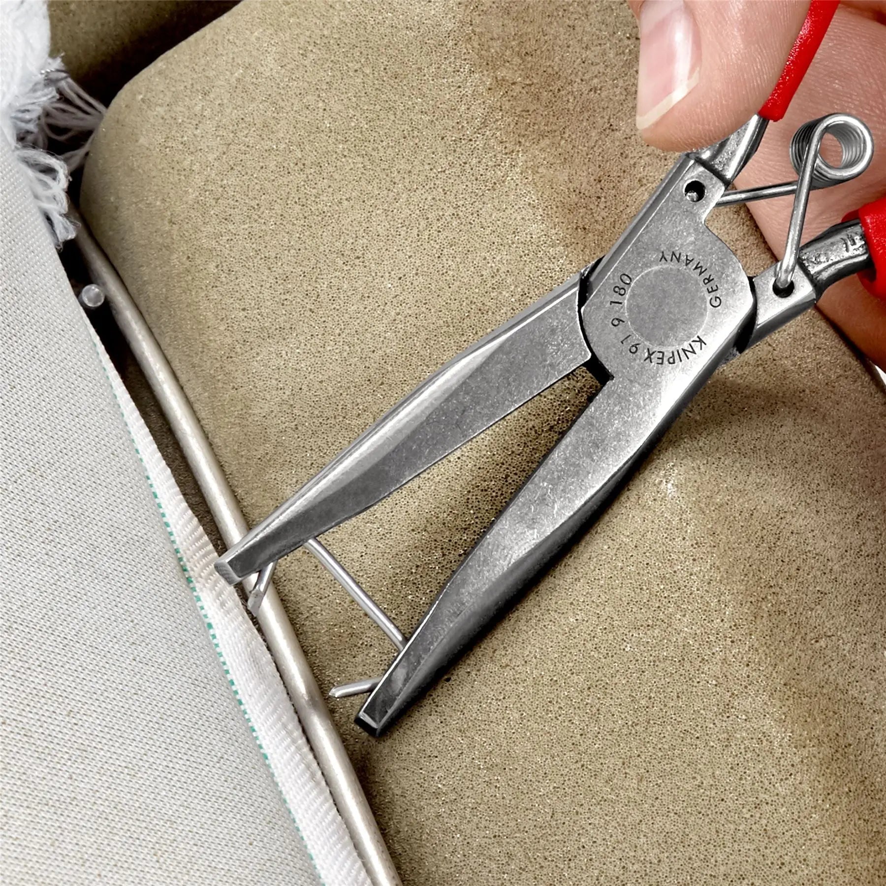 Knipex Upholstery Pliers 180mm Multi Component Grips 71 92 180  White Rose Tools