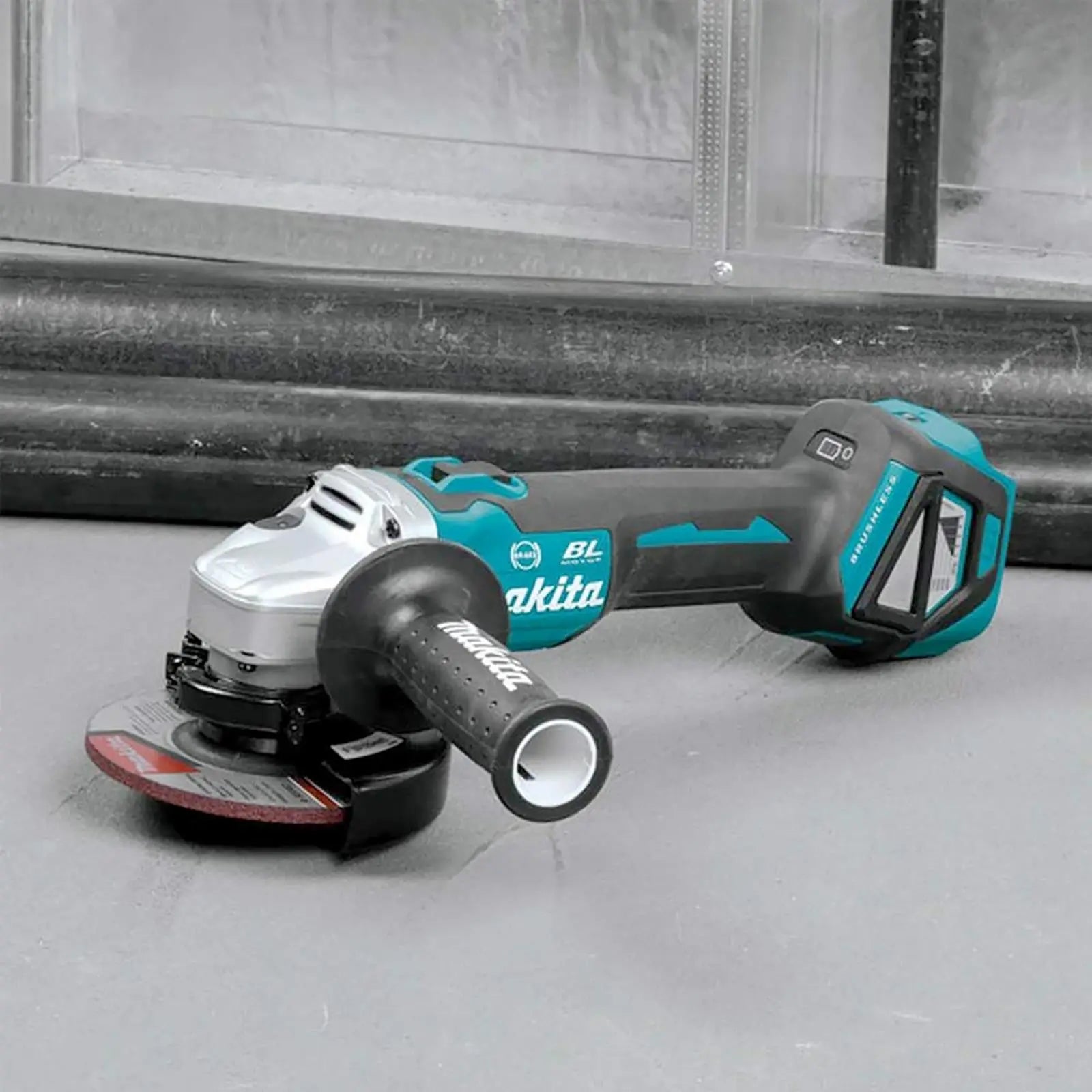 Makita Angle Grinder 115mm 18V LXT Brushless Cordless DGA463Z Body Only  White Rose Tools