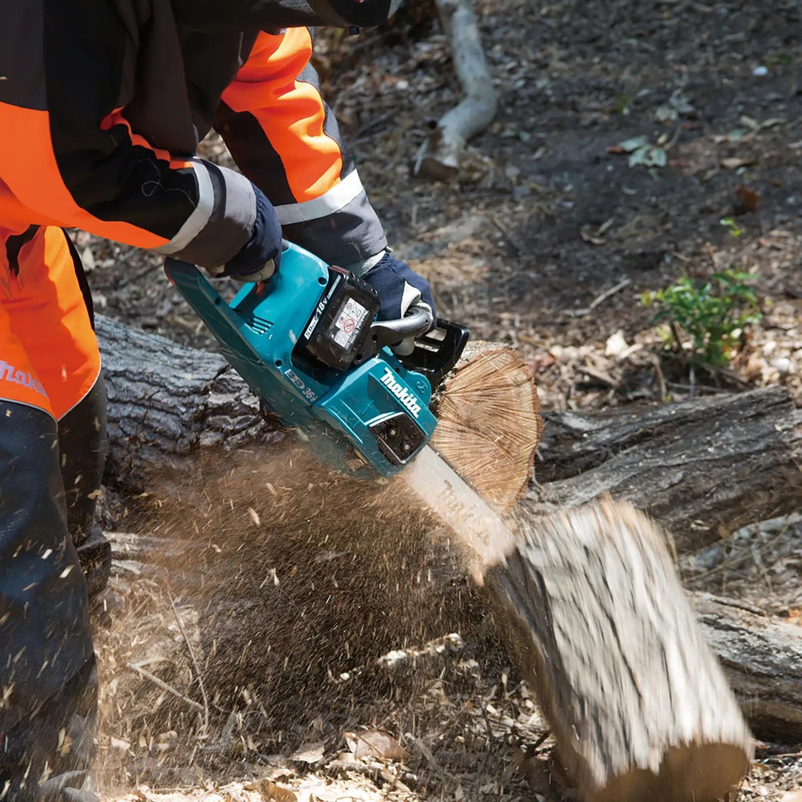 Makita Chainsaw Kit 30cm 12" 18V x 2 LXT Brushless Cordless 2 x 5Ah Battery and Dual Rapid Charger Garden Tree Cutting Pruning DUC305PT2  White Rose Tools