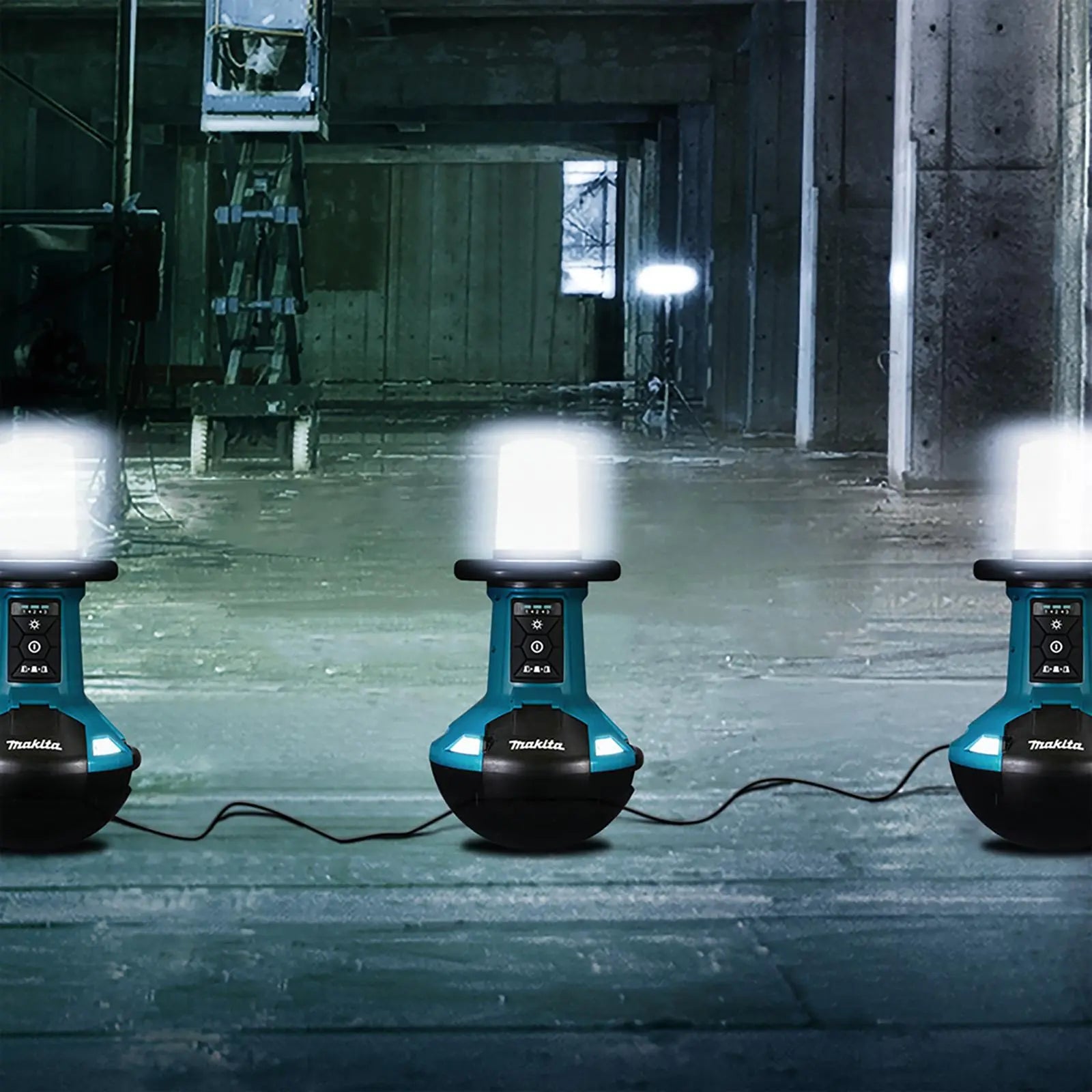 Makita Cordless Area Worklight 360 Degree LXT 14.4V 18V 240V AC Self Balancing Site Light Body Only DML810/2  White Rose Tools
