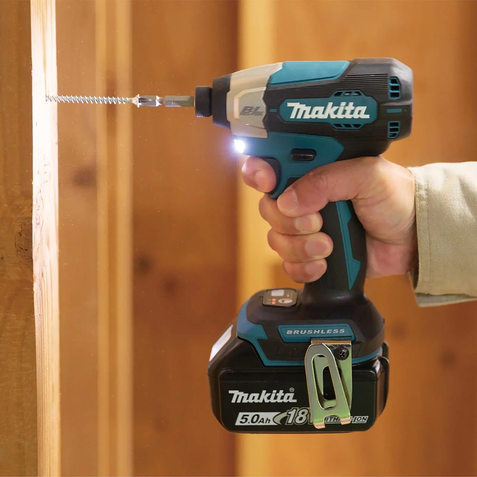 Makita Impact Driver 18V LXT Li-ion Brushless Cordless DTD157Z Body Only  White Rose Tools