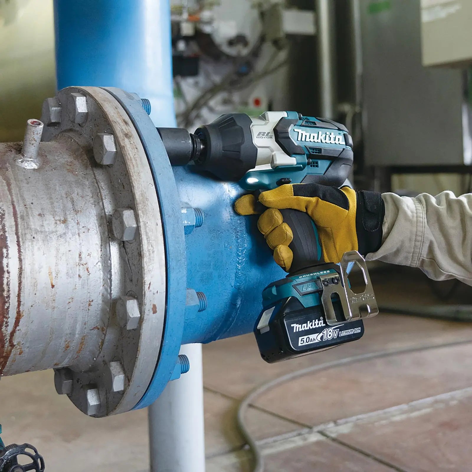 Makita Impact Wrench 1/2" Drive 18V LXT Brushless Cordless 1050 Nm Bare Unit Body Only DTW1004Z  White Rose Tools