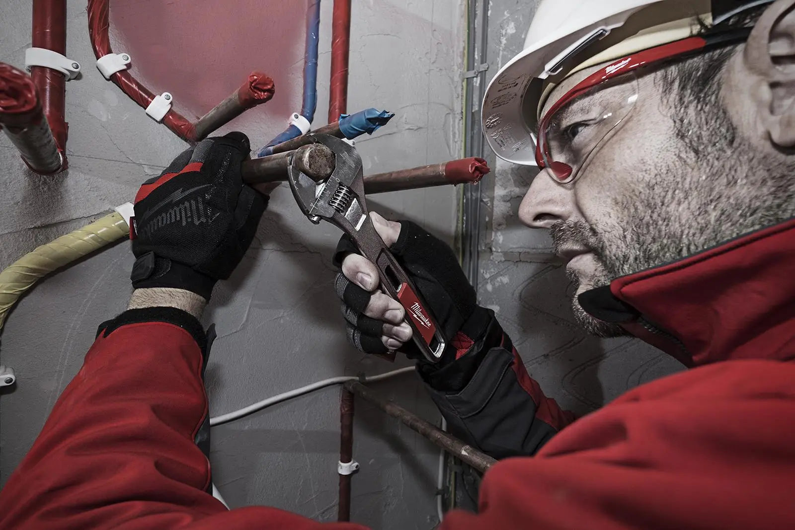 Milwaukee Adjustable Wrench Wide 200mm Jaw Opening 40mm 