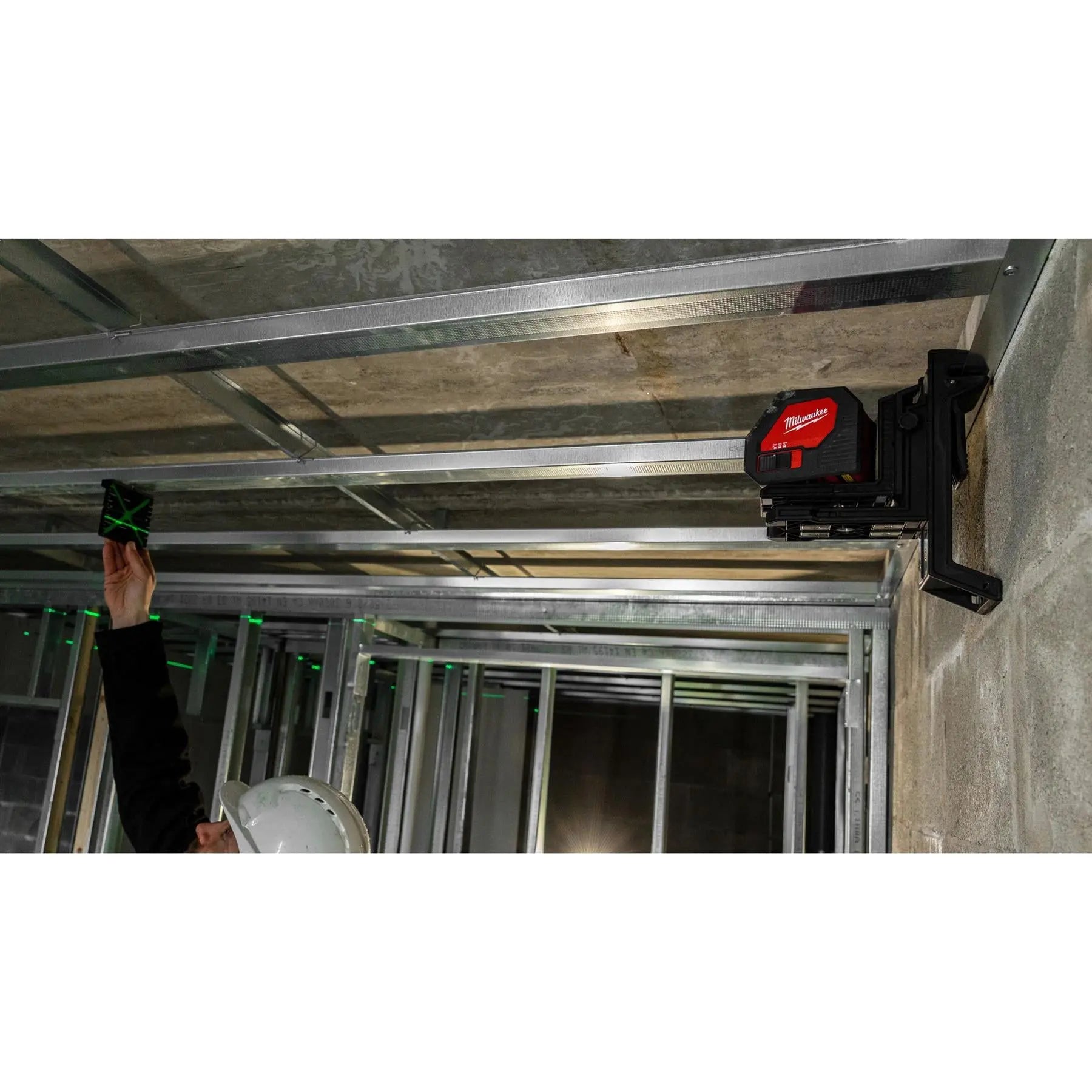 Milwaukee Alkaline Green Cross Line Laser Level CLL-C  White Rose Tools