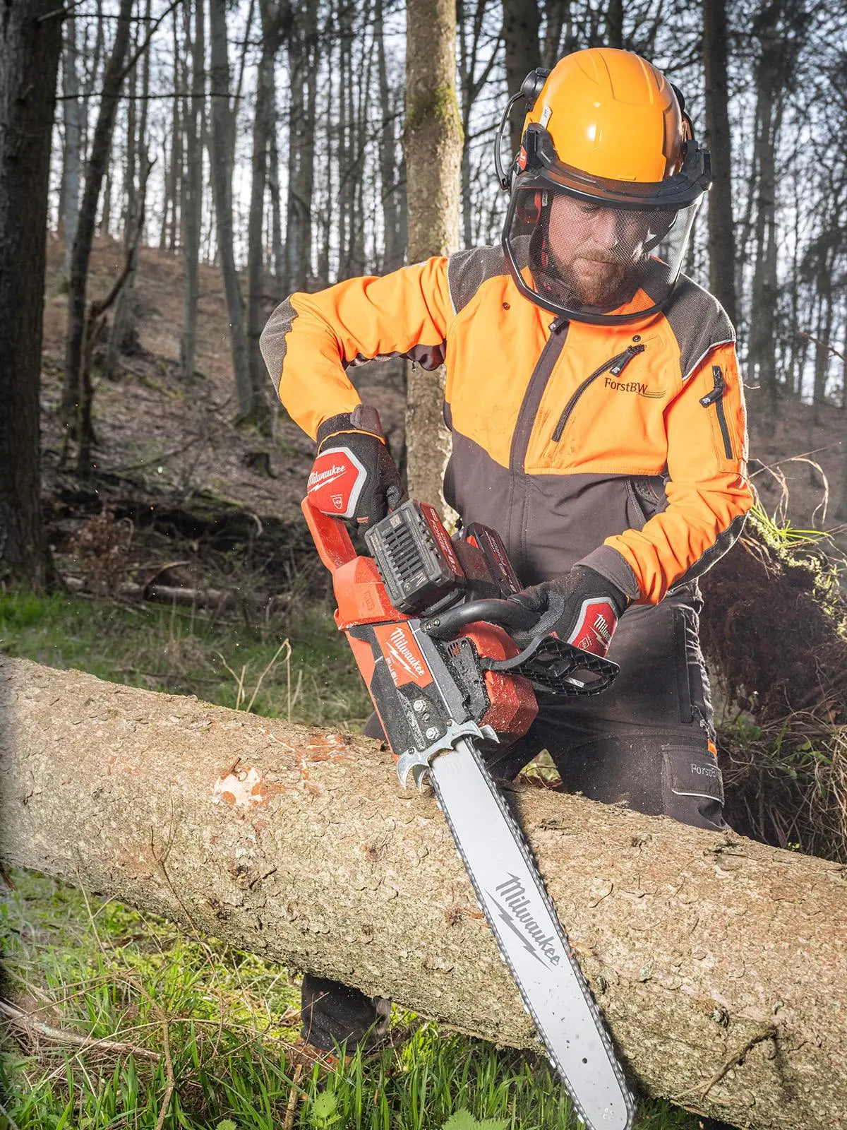 Milwaukee Chain Saw Safety Gloves - Choose Size  White Rose Tools