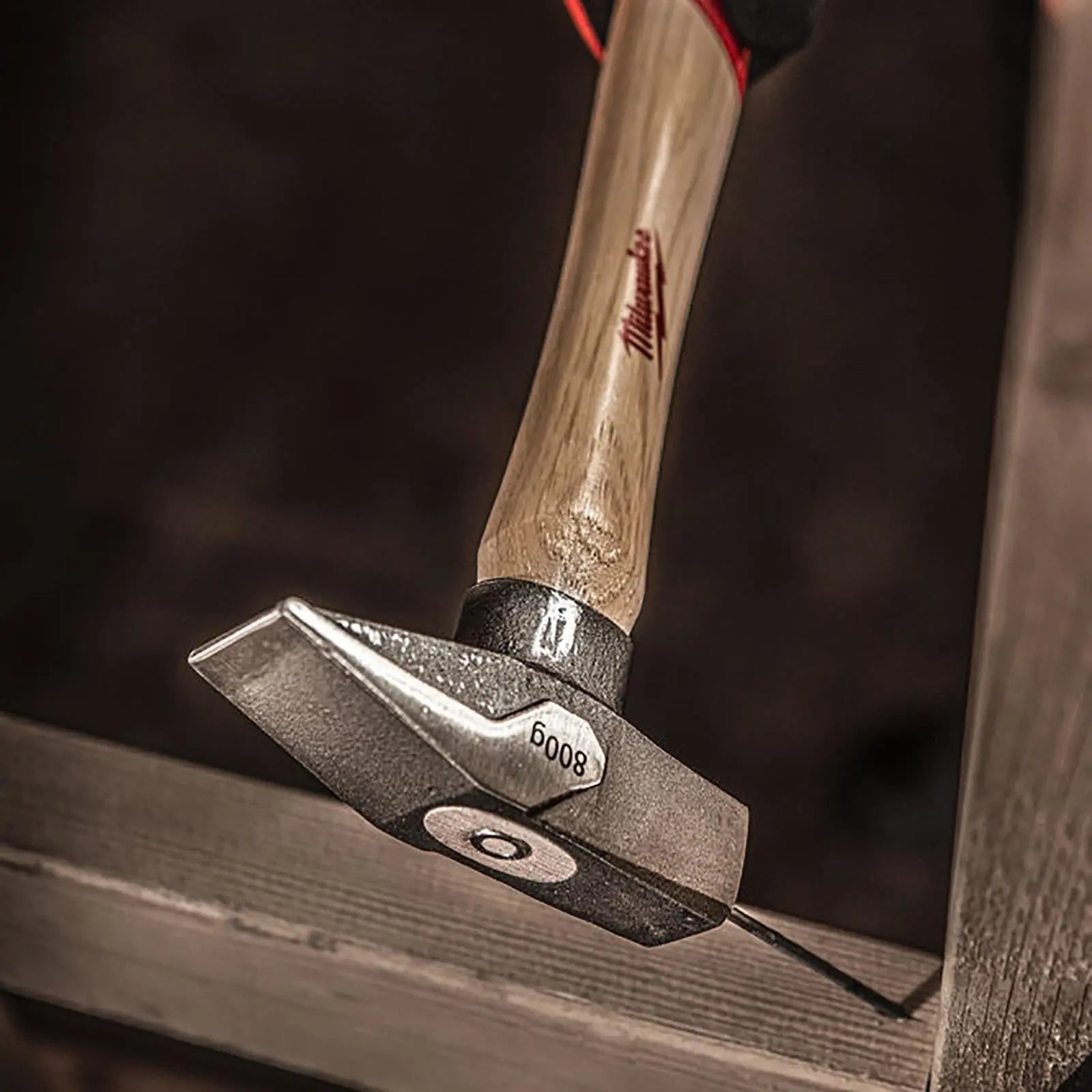 Milwaukee Engineers Hammer with Hickory Wooden Shaft 800g 